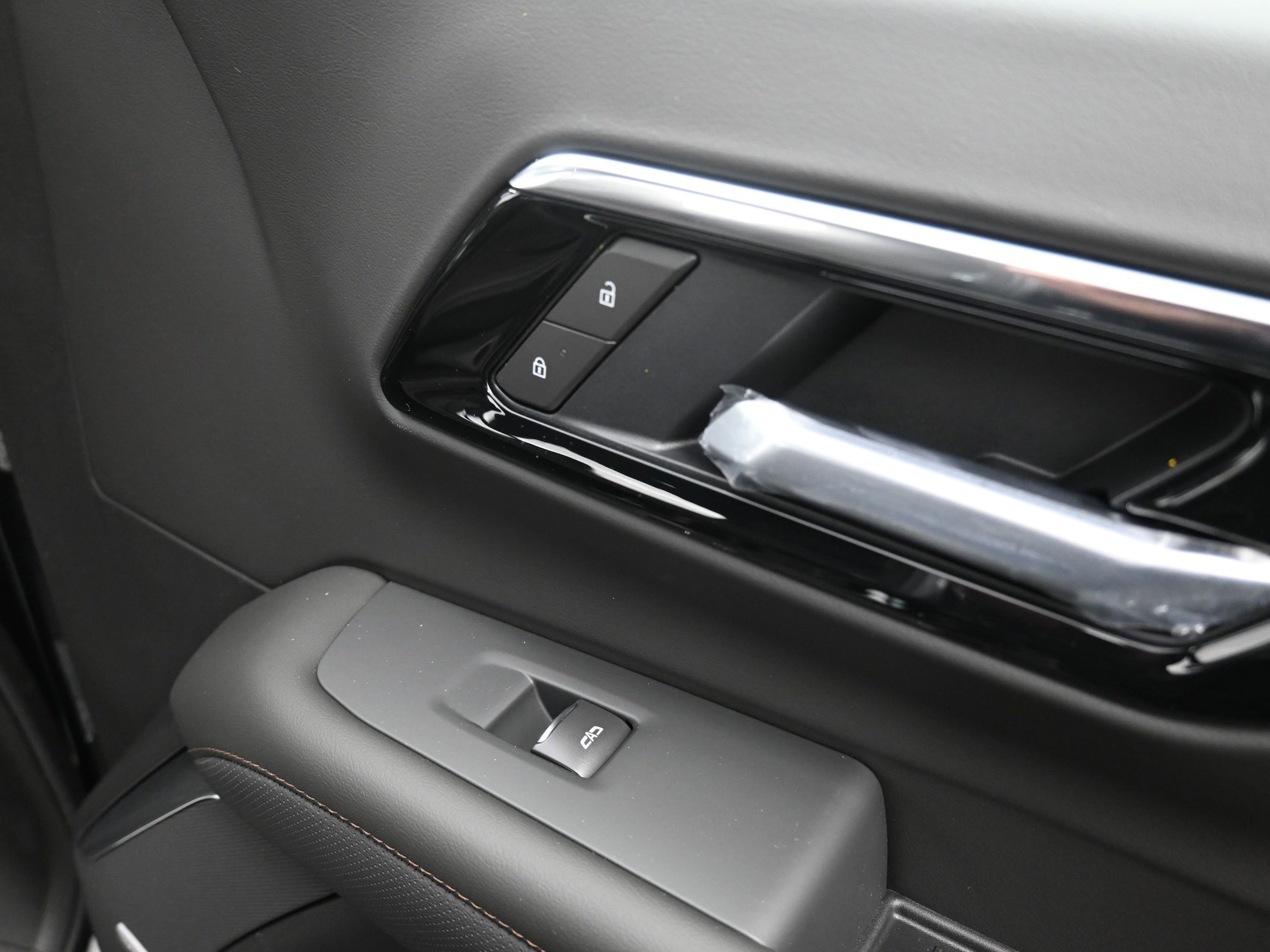 2026 Chevrolet Suburban High Country - Photo 40