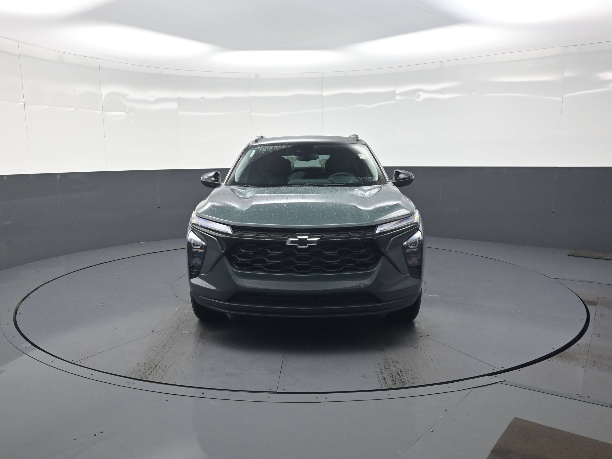 2026 Chevrolet Trax LT - Photo 8