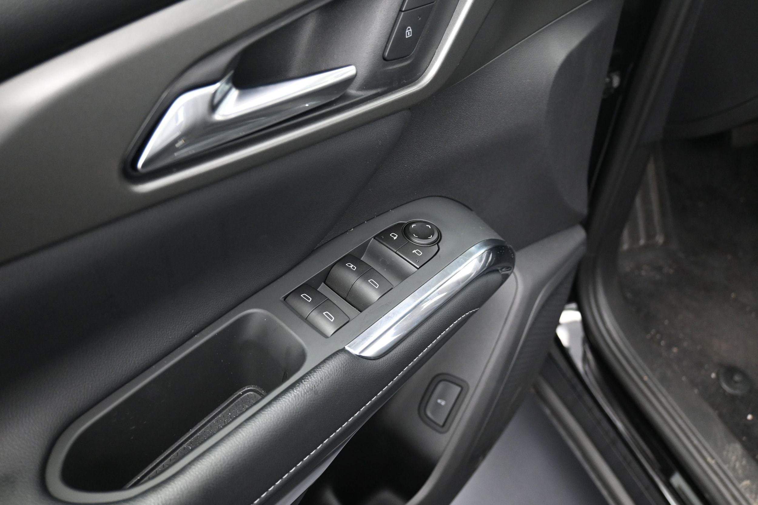 2026 Chevrolet Traverse LT - Photo 15