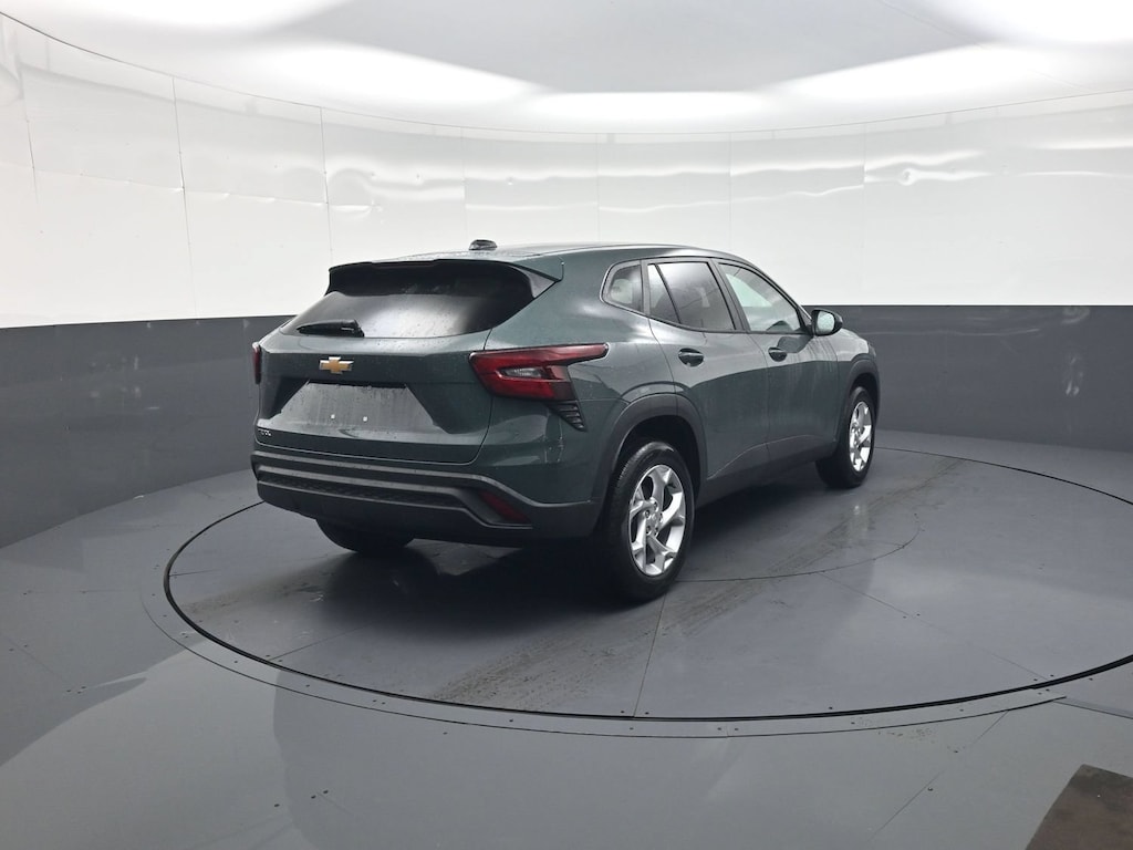 New 2026 Chevrolet Trax LS SUV
