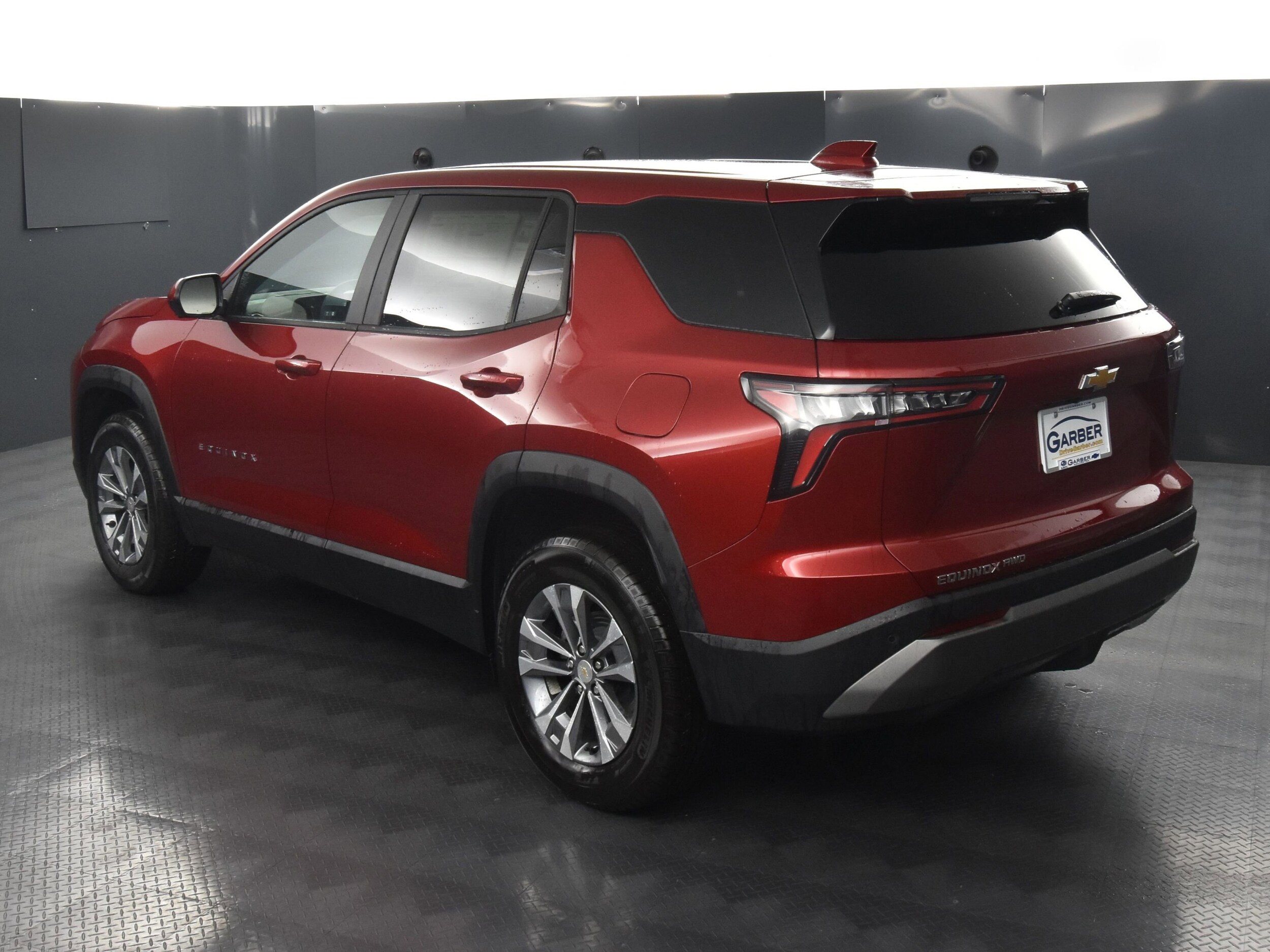 2025 Chevrolet Equinox LT photo 4