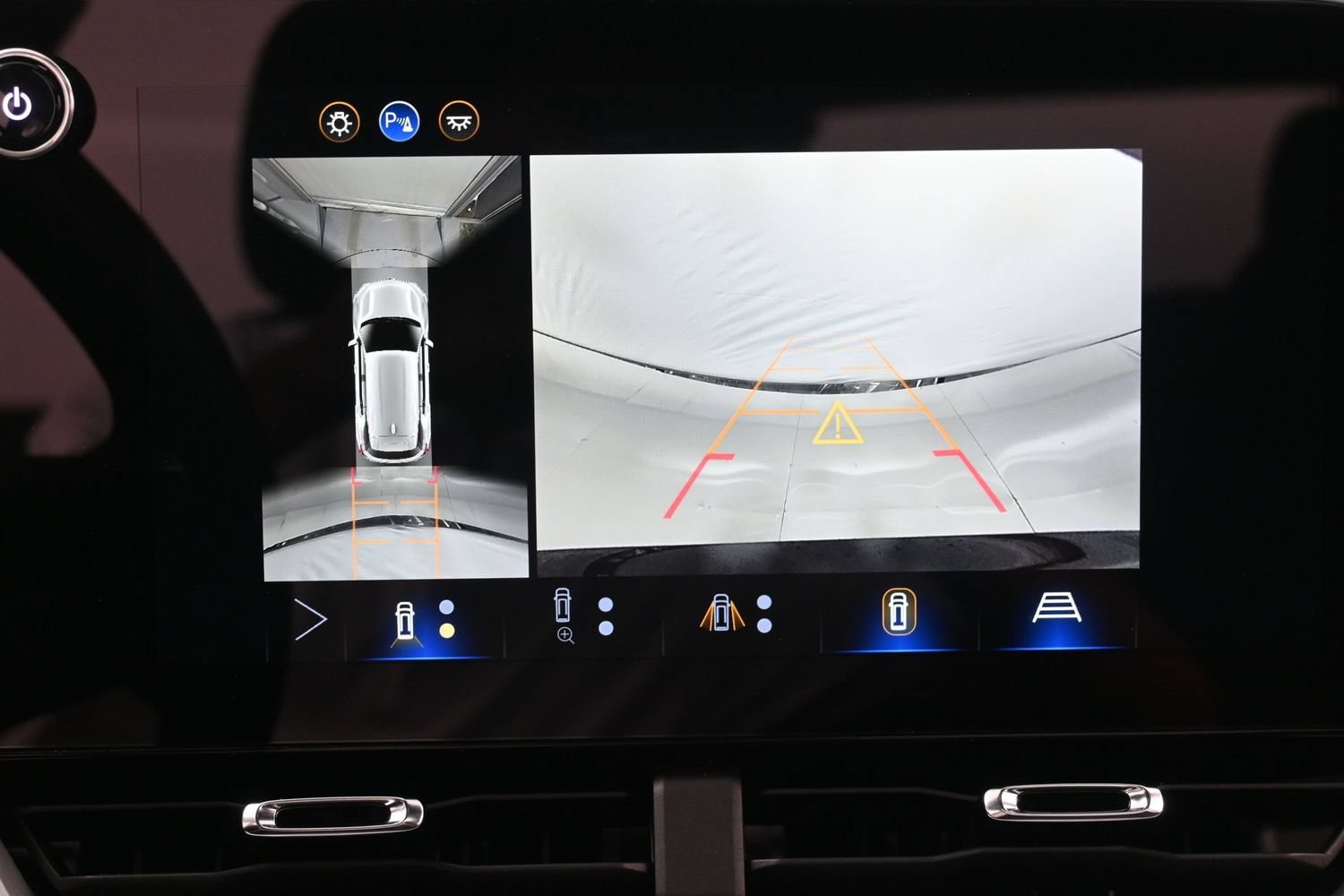 2026 Chevrolet Equinox LT - Photo 29