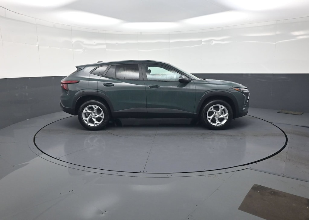 New 2026 Chevrolet Trax LS SUV
