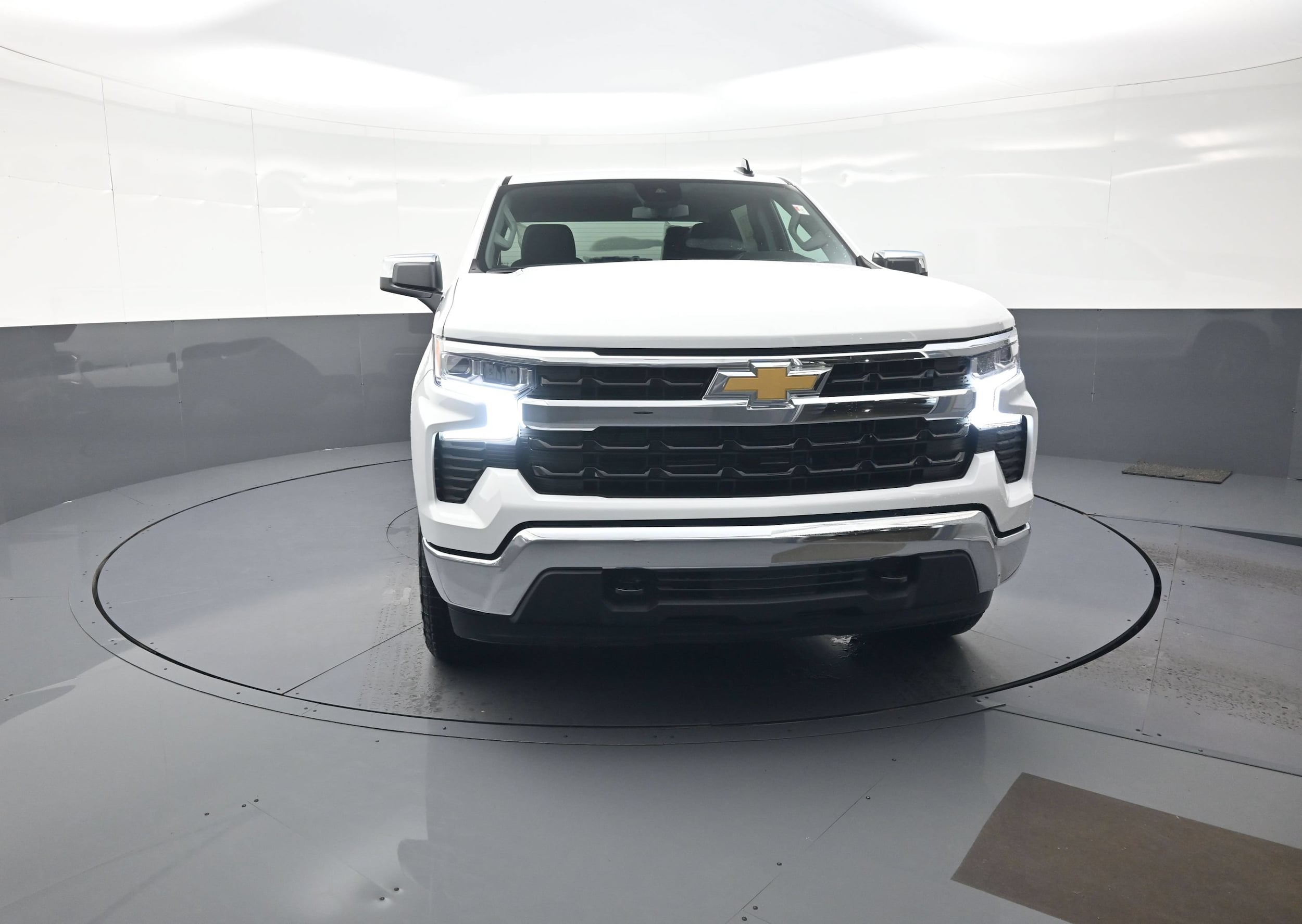 2026 Chevrolet Silverado 1500 LT - Photo 8