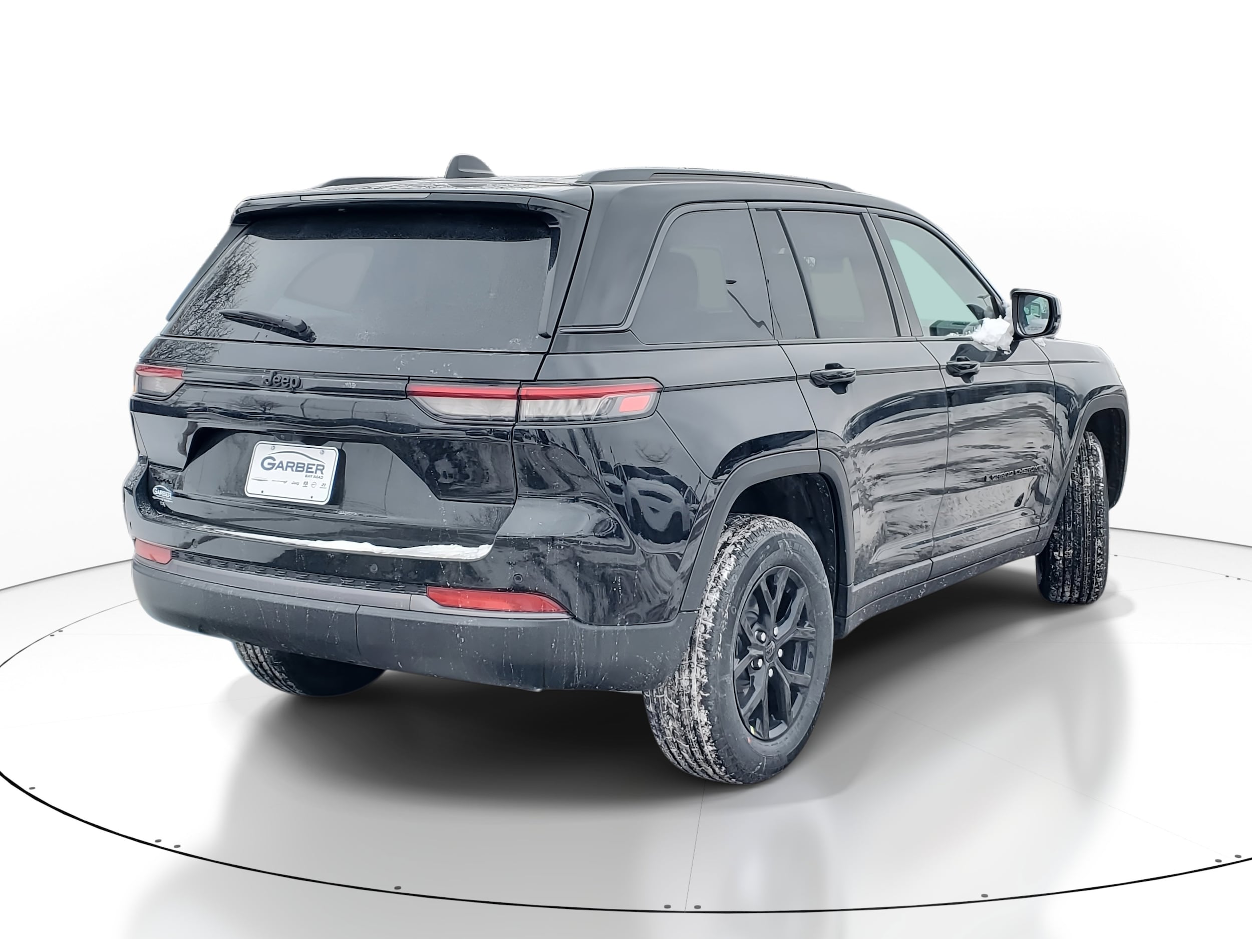 New 2026 Jeep Grand Cherokee LAREDO ALTITUDE 4X4 For Sale | Saginaw MI