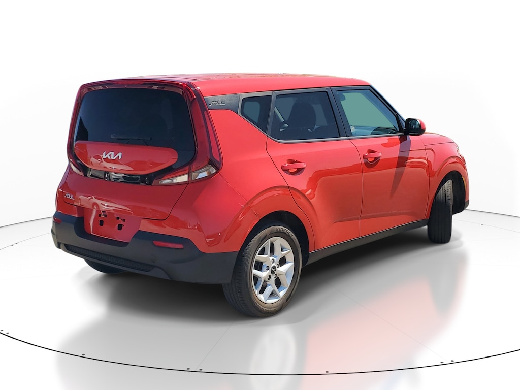 Used 2022 Kia Soul LX Hatchback