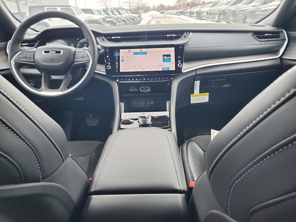 New 2026 Jeep Grand Cherokee LAREDO ALTITUDE 4X4 Sport Utility