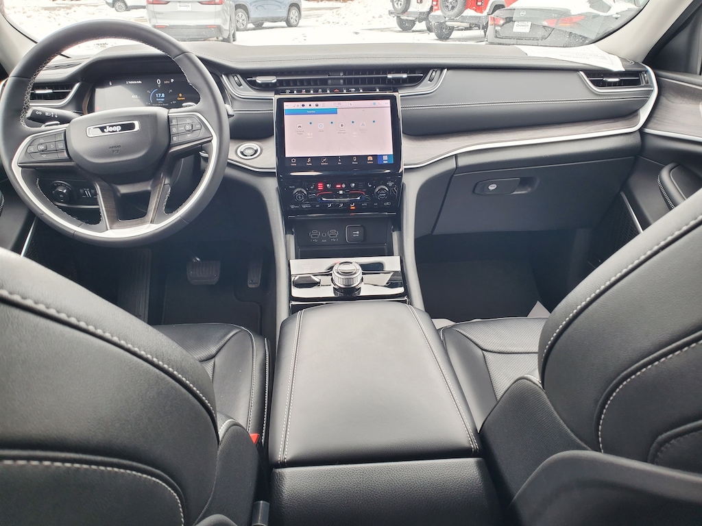 Used 2023 Jeep Grand Cherokee Limited SUV