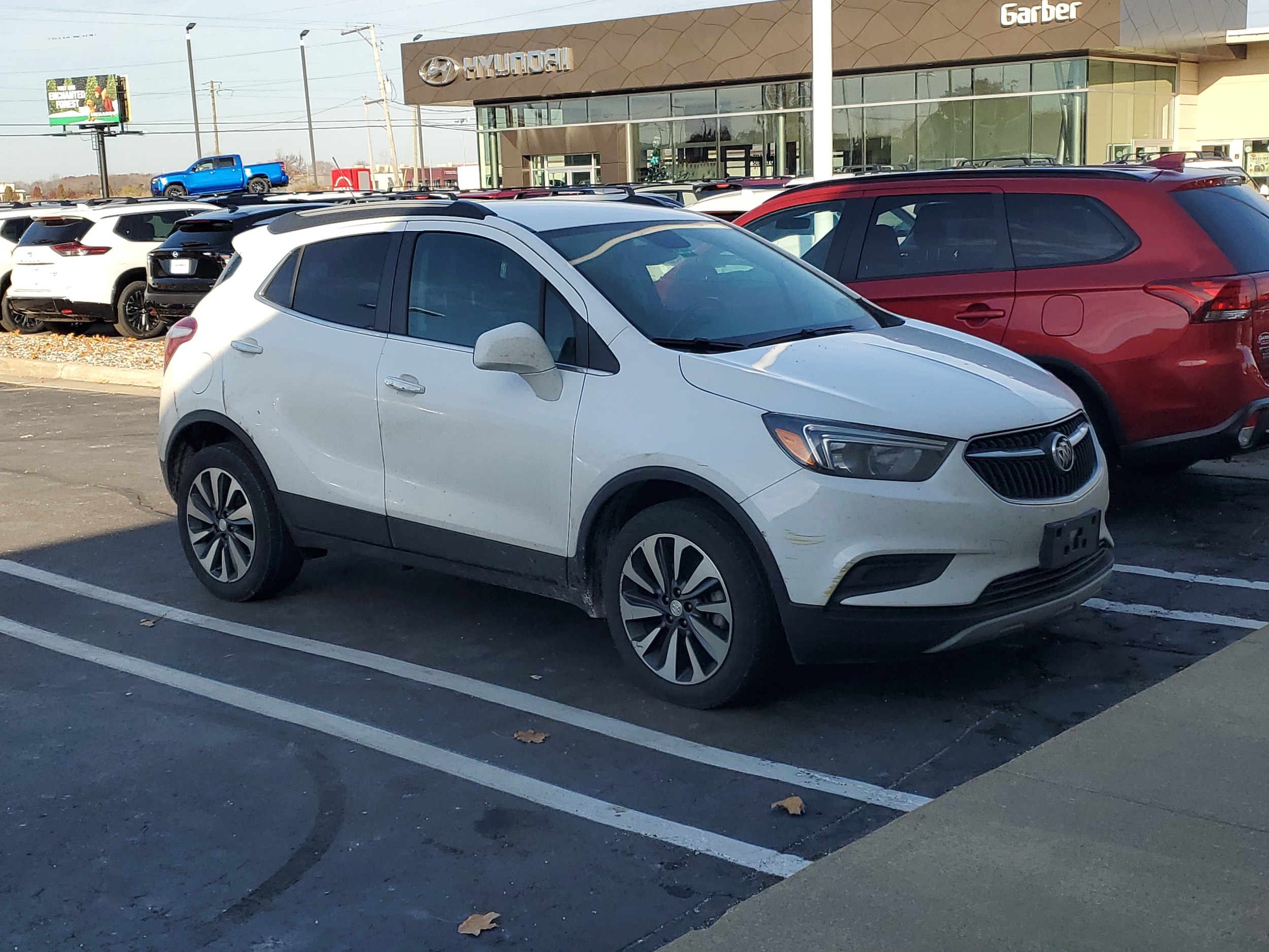 2022 Buick Encore Preferred's photo