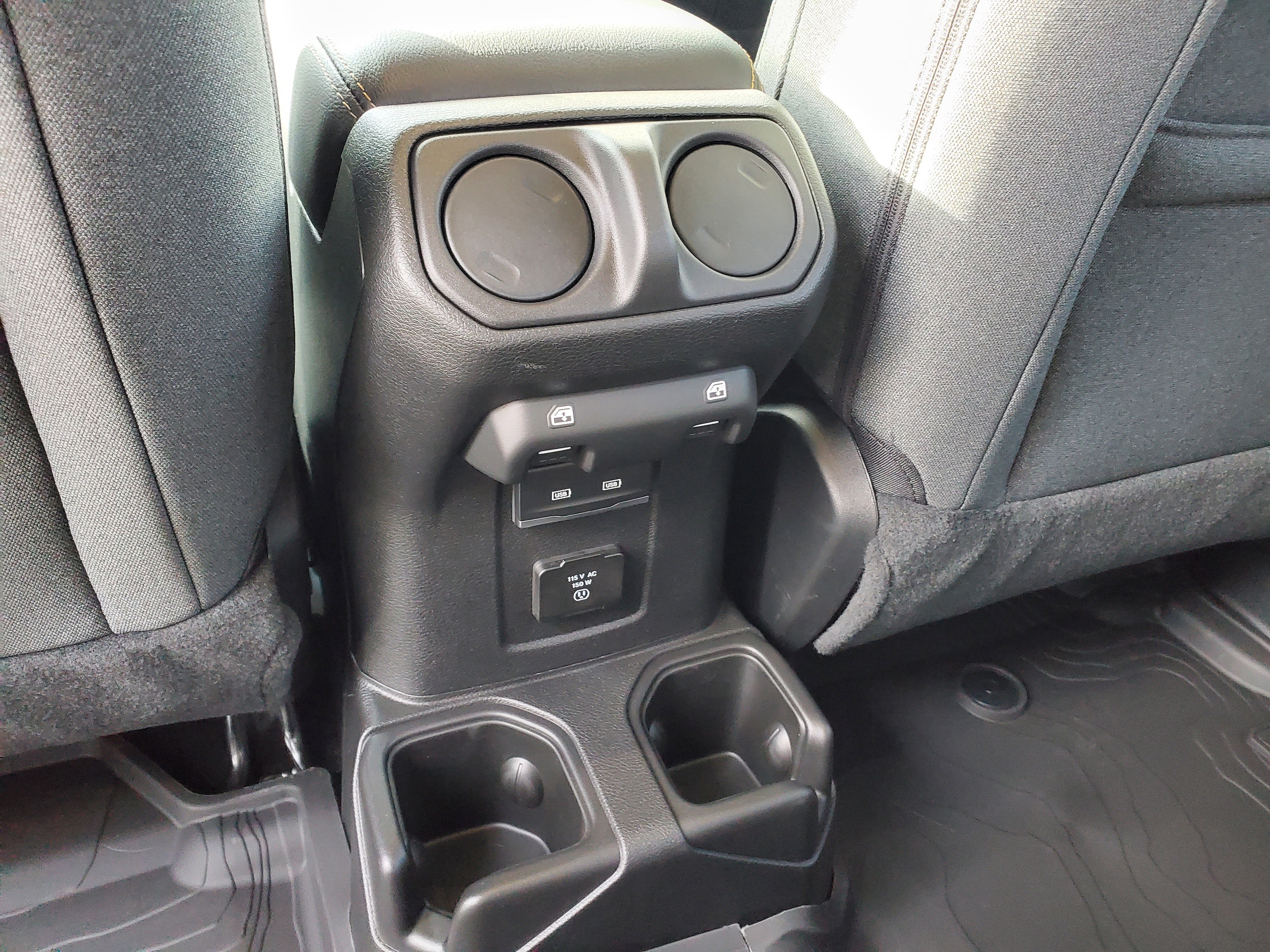 2026 Jeep Wrangler 4-Door Sahara - Photo 24