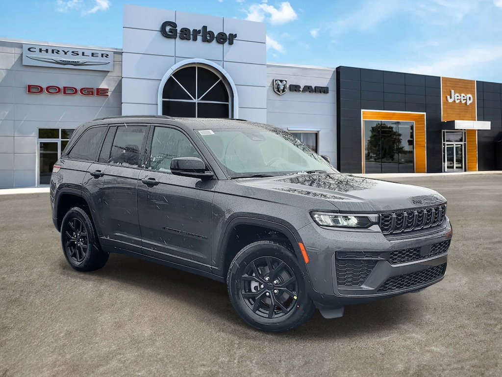 New 2026 Jeep Grand Cherokee LAREDO ALTITUDE 4X4 Sport Utility