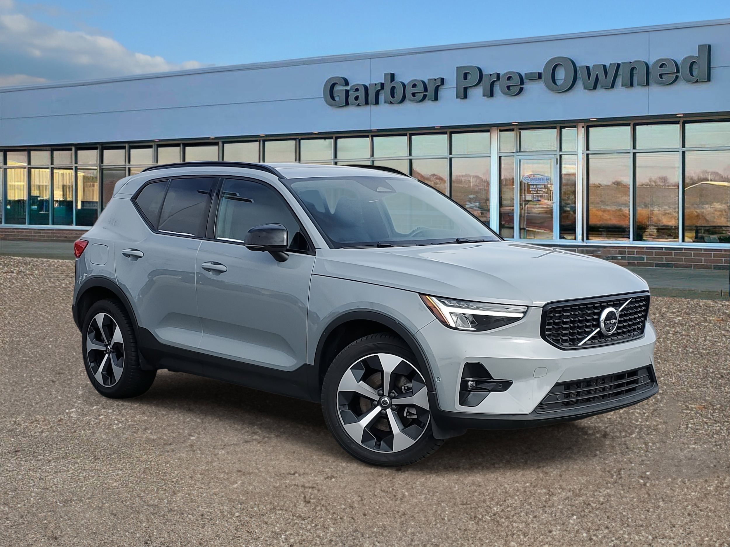 2024 Volvo XC40