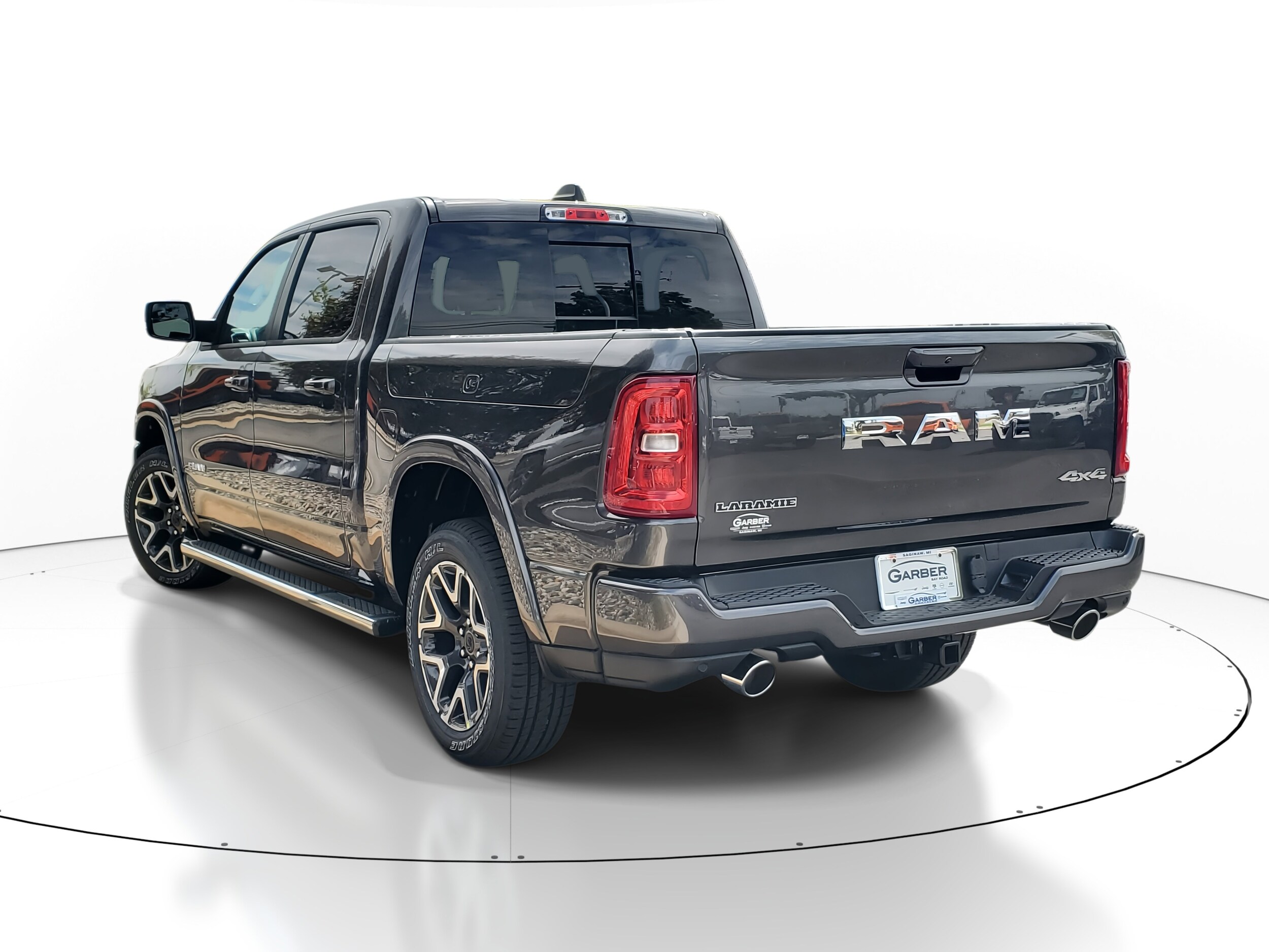 2025 Ram 1500 Laramie photo 3