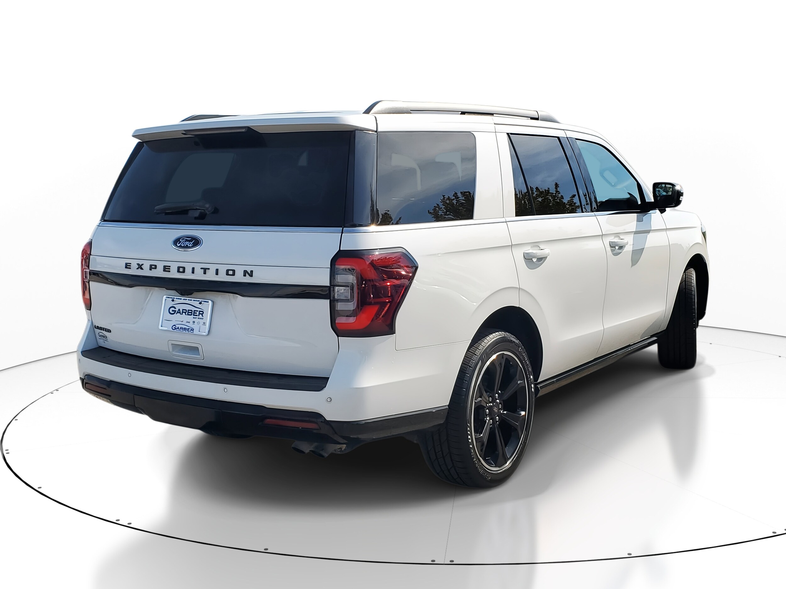 2023 Ford Expedition Limited photo 2