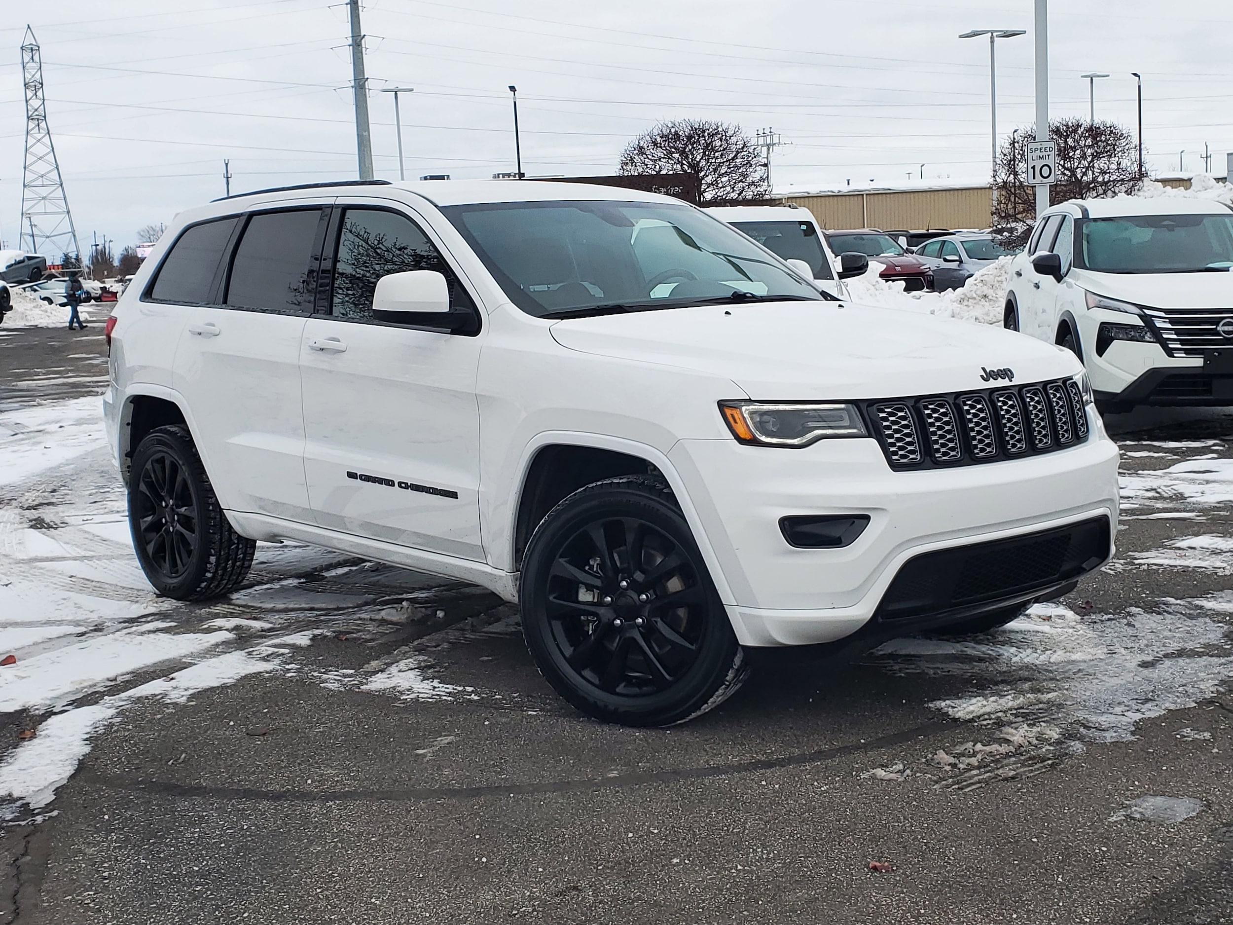2022 Jeep Grand Cherokee WK Laredo X's photo