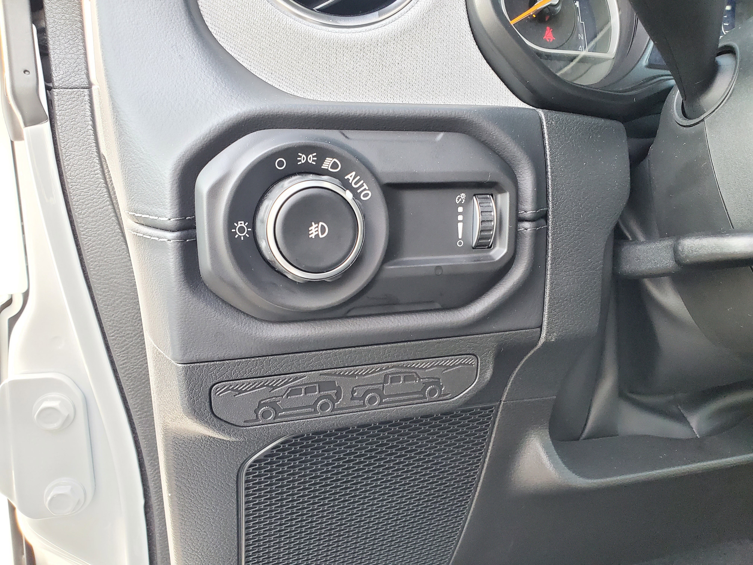 2026 Jeep Wrangler 4-Door Sahara - Photo 8