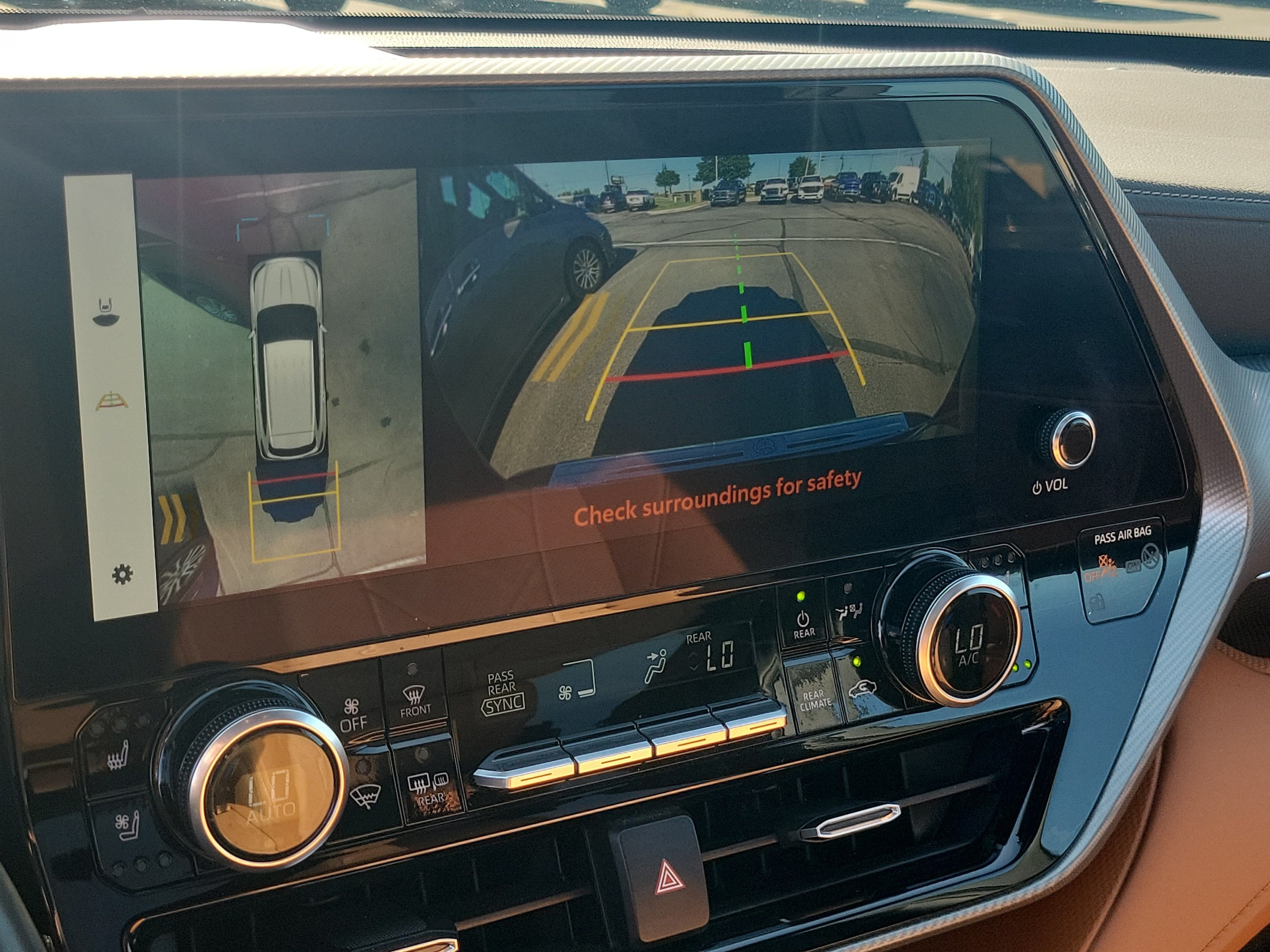 2023 Toyota Highlander Platinum - Photo 16
