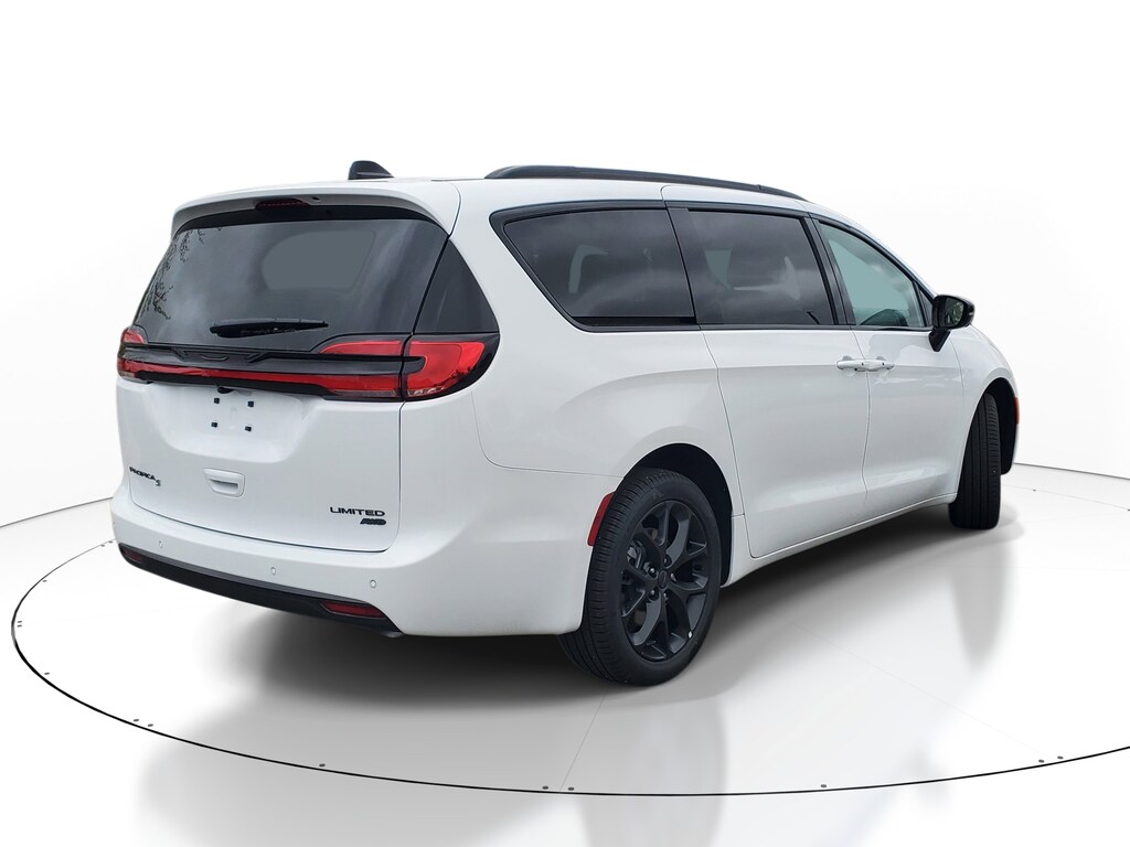 New 2027 Chrysler Pacifica LIMITED AWD Passenger Van