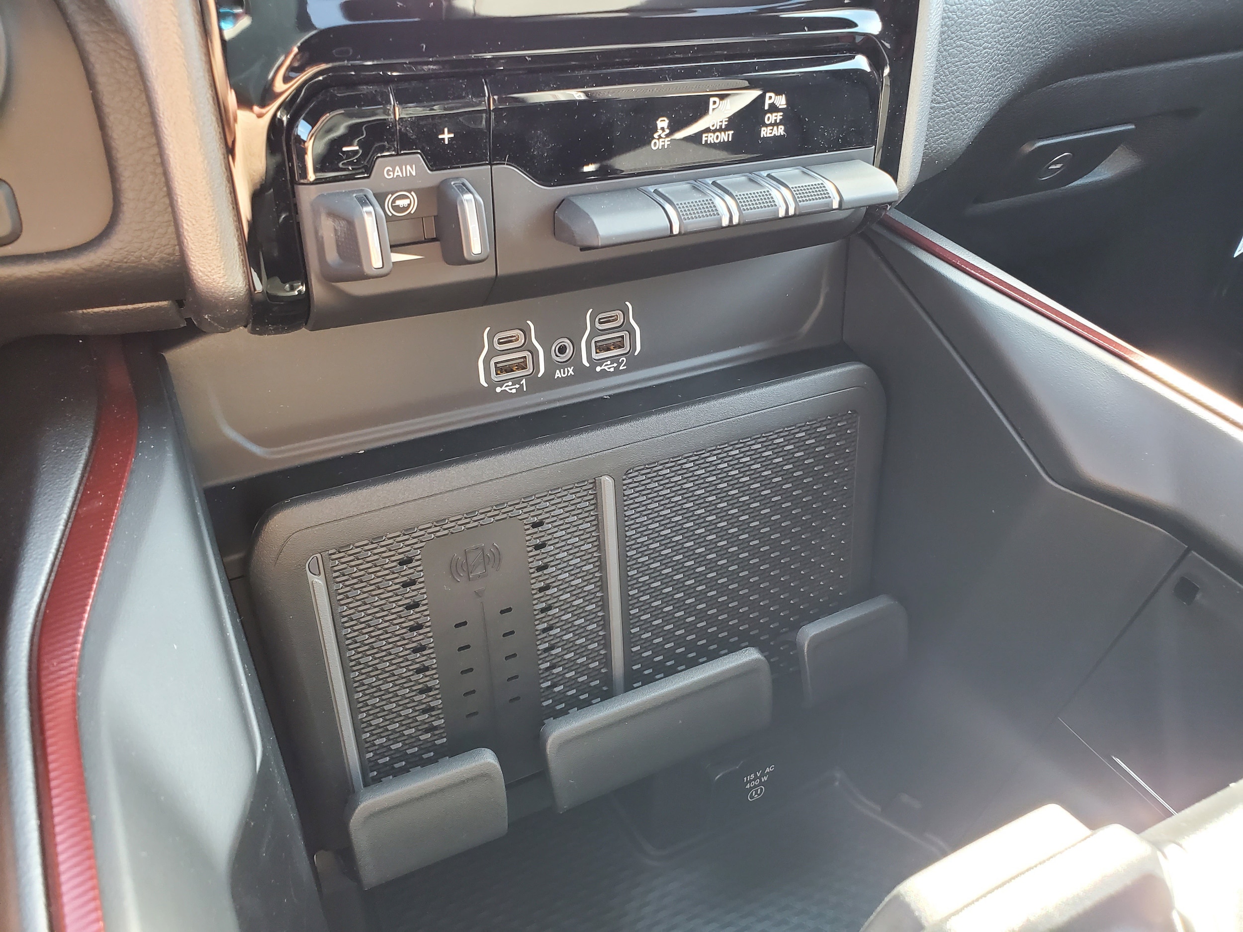 2026 RAM 1500 Rebel - Photo 24