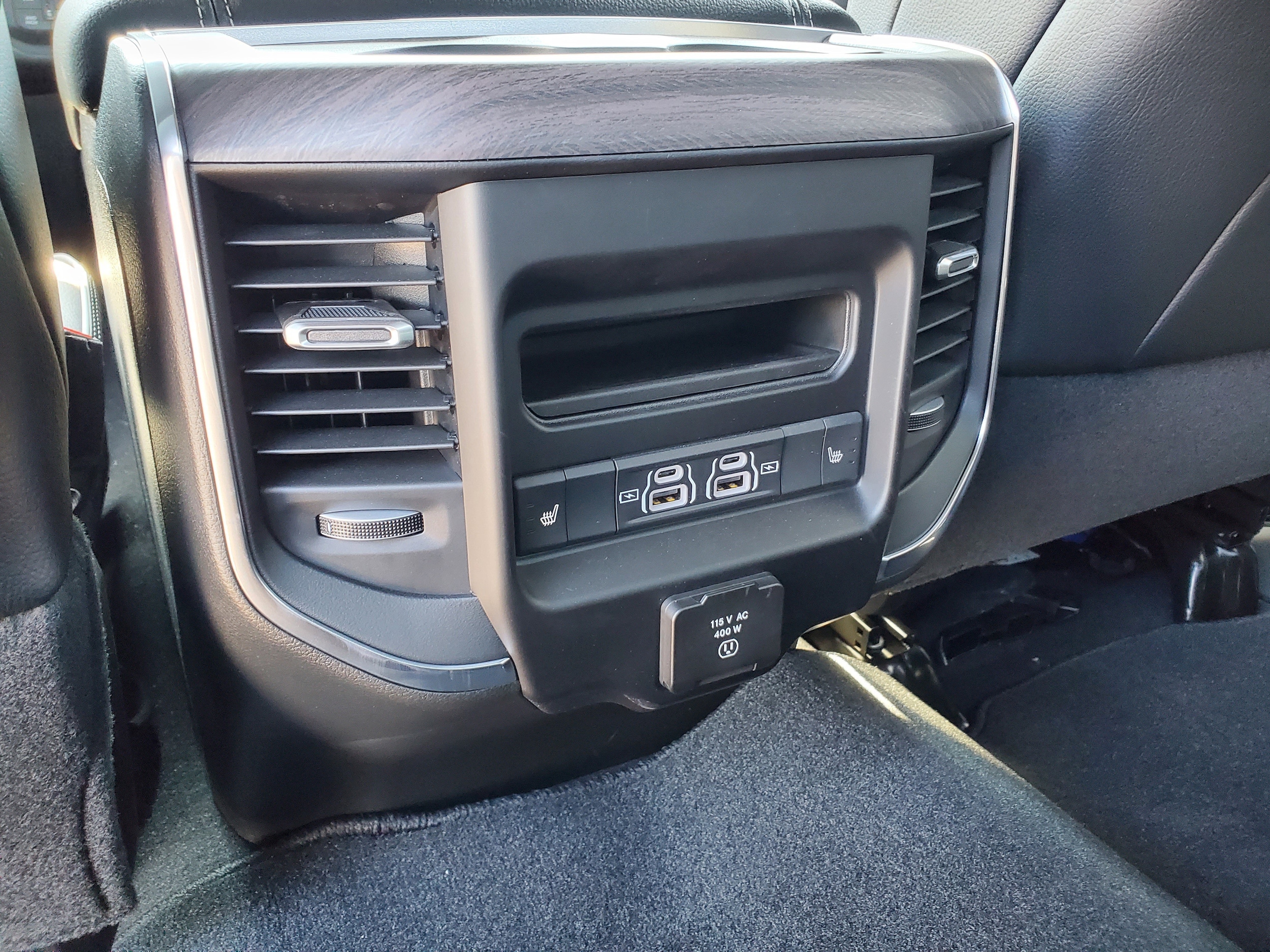 2026 RAM 2500 Laramie - Photo 29