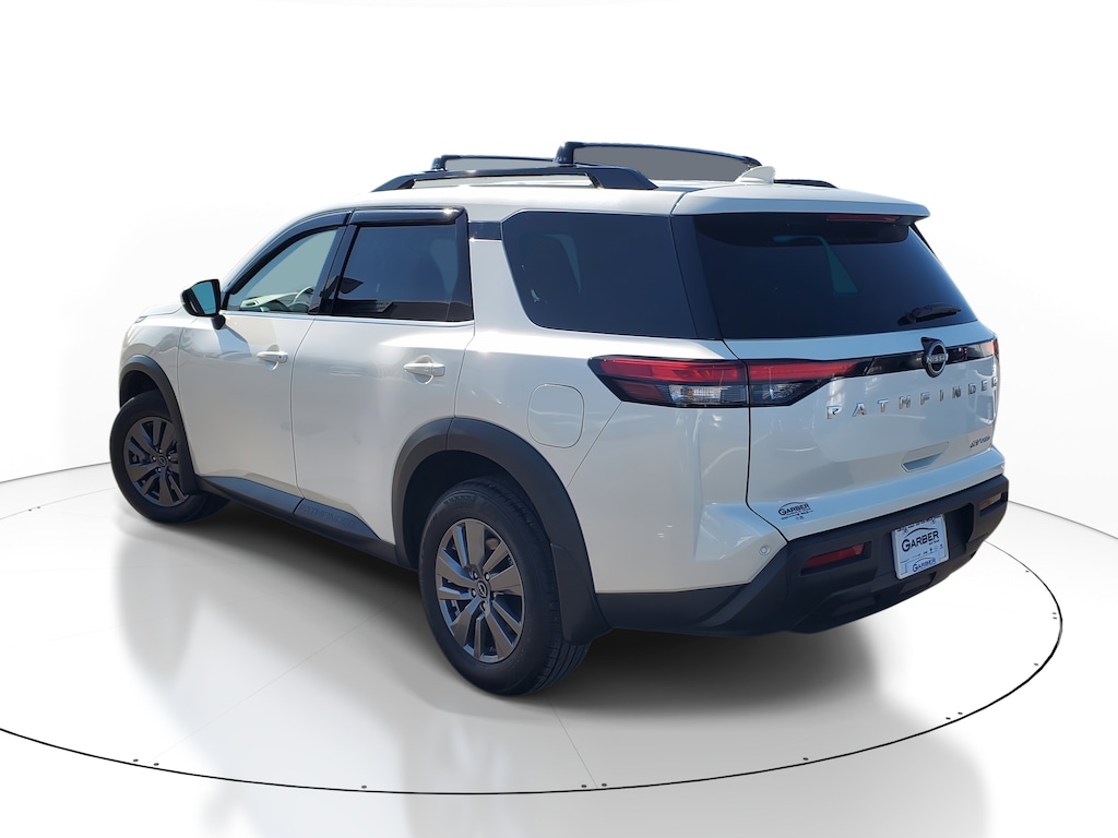 Used 2024 Nissan Pathfinder SV SUV