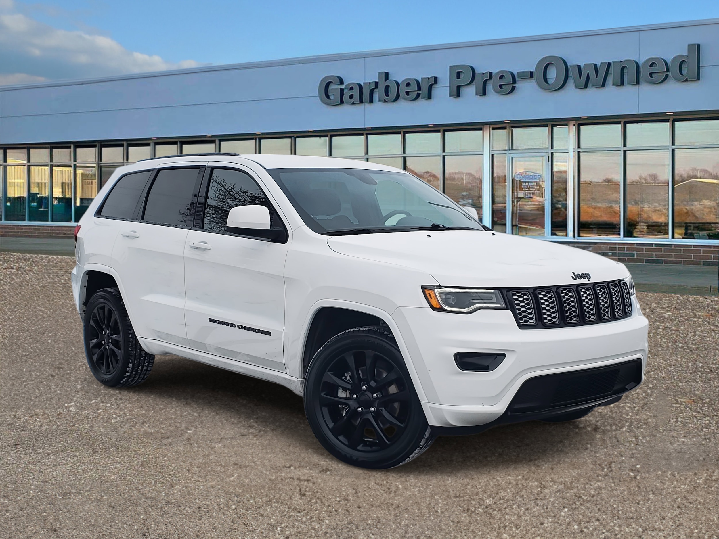 2022 Jeep Grand Cherokee WK Laredo X's photo