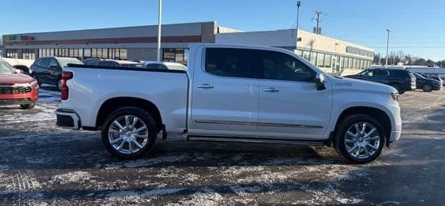 2023 Chevrolet Silverado 1500 High Country - Photo 8