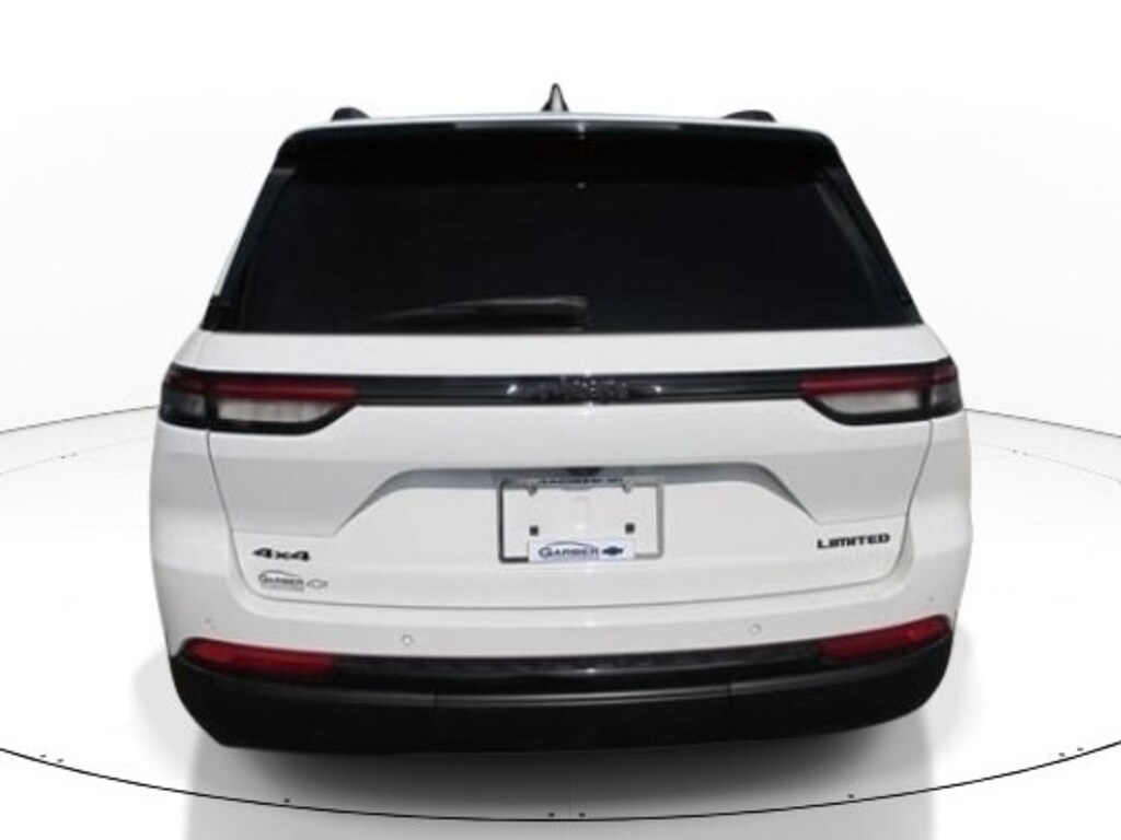 Used 2024 Jeep Grand Cherokee Limited SUV