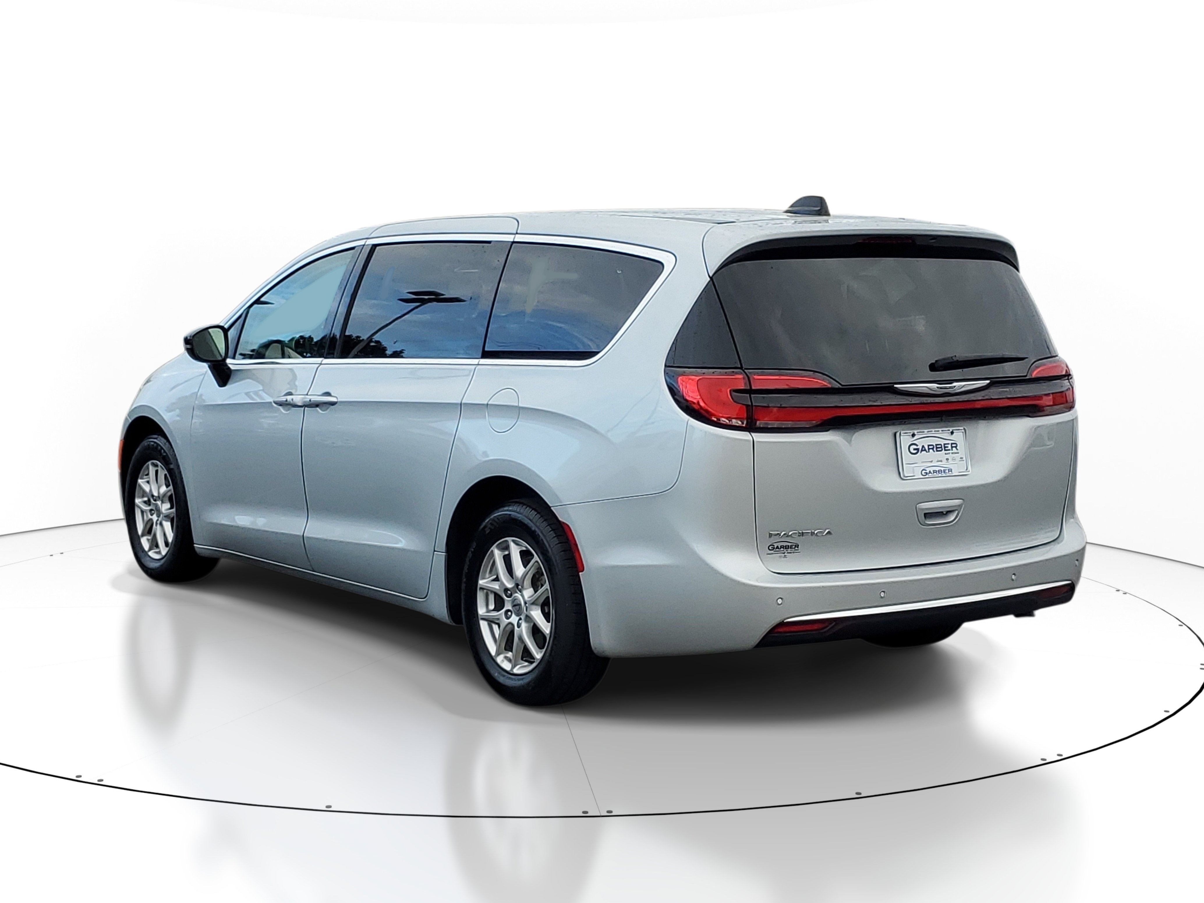 Used 2024 Chrysler Pacifica Touring L Van Passenger Van