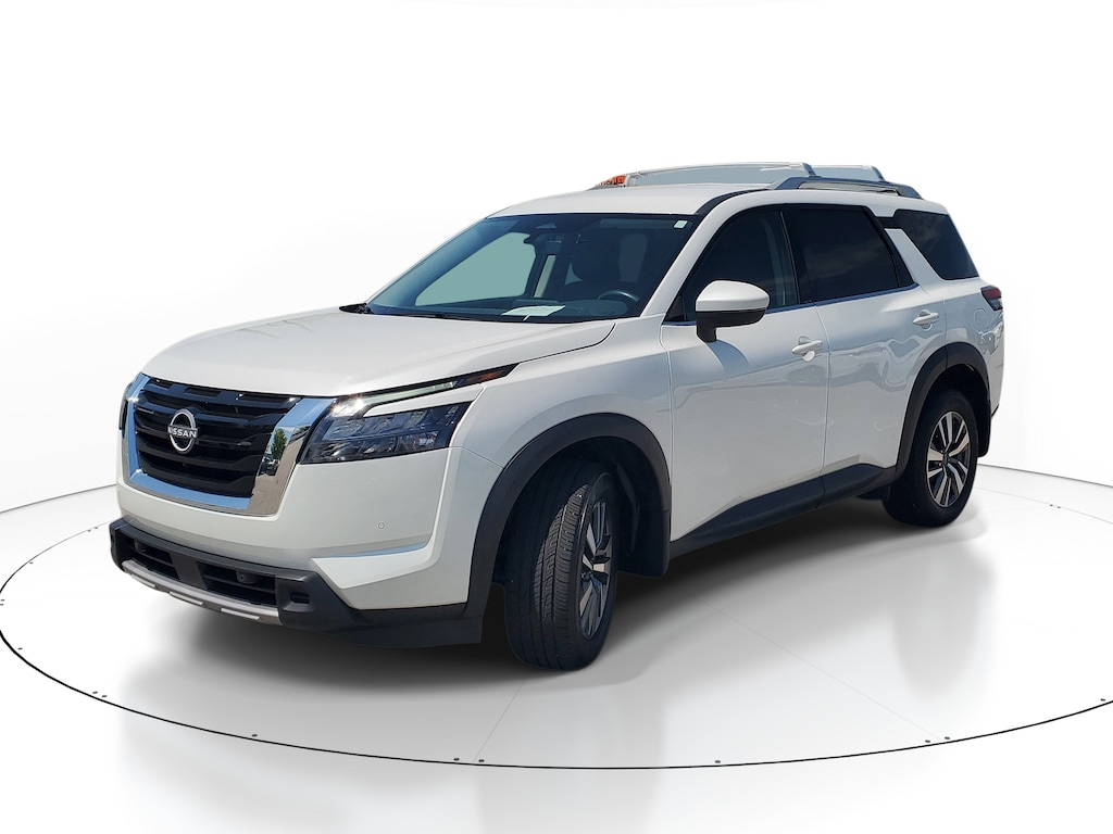 Used 2025 Nissan Pathfinder SL SUV
