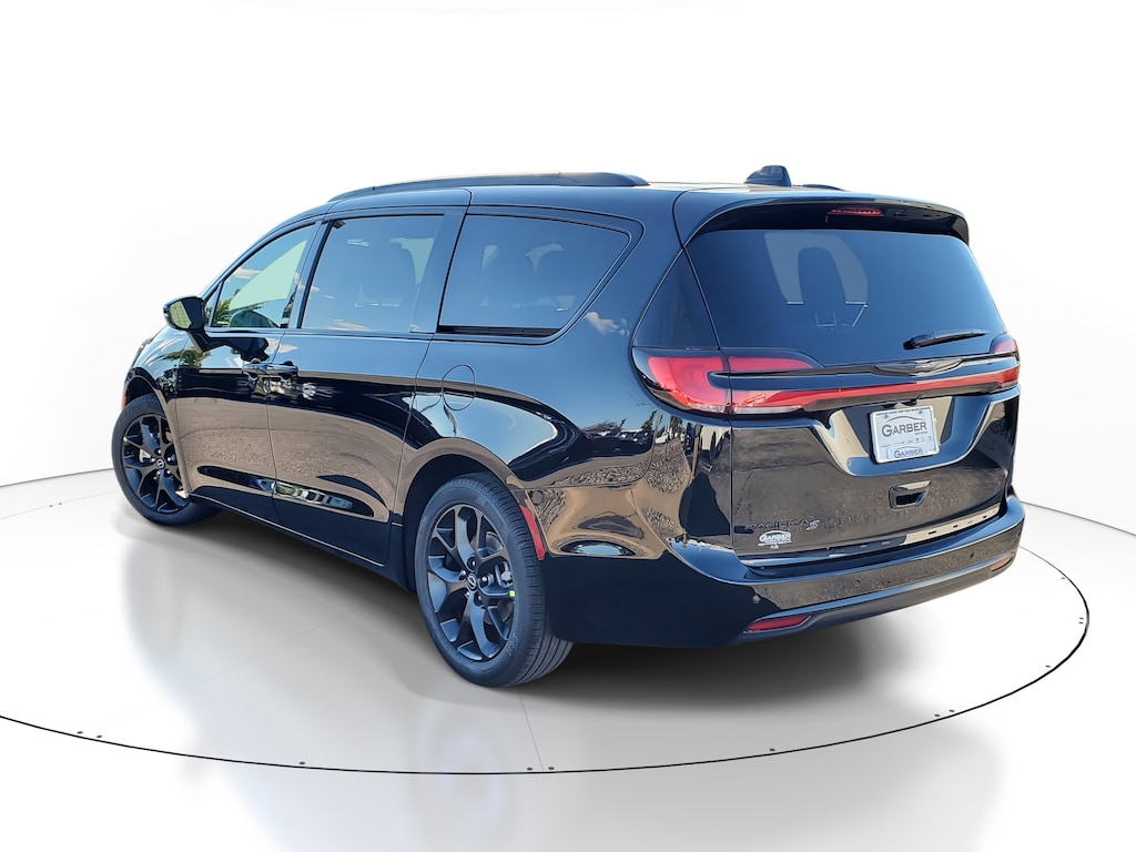 New 2026 Chrysler Pacifica SELECT Passenger Van