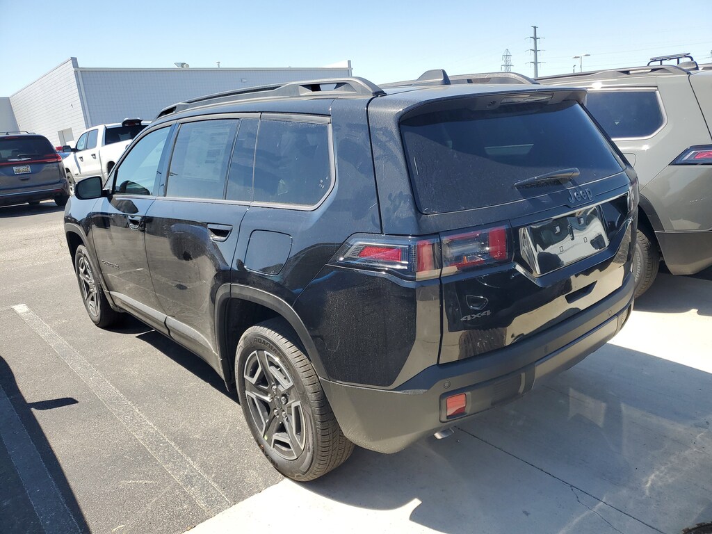 New 2026 Jeep Cherokee LAREDO 4X4 Sport Utility