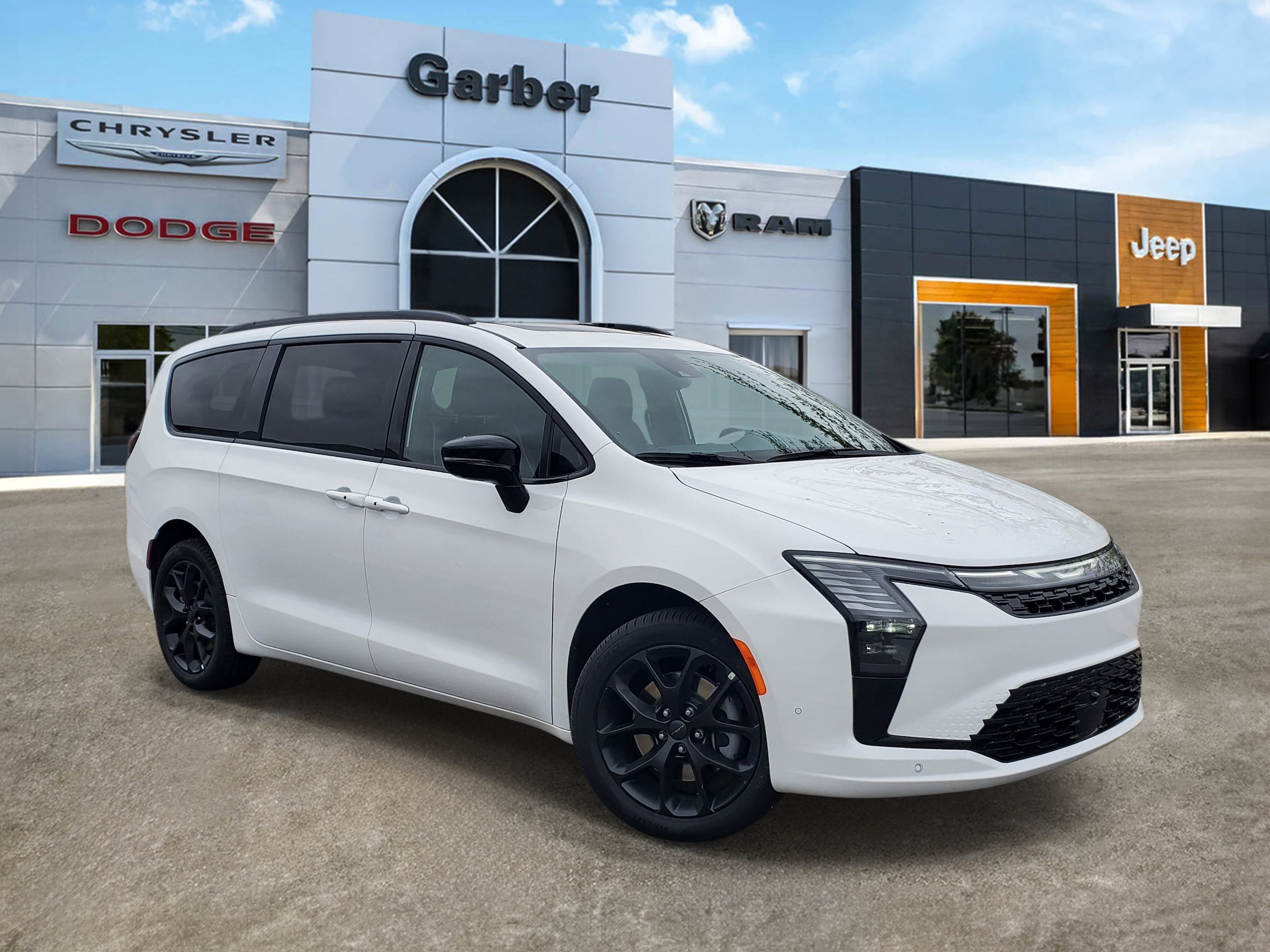 2027 Chrysler Pacifica Limited AWD's photo