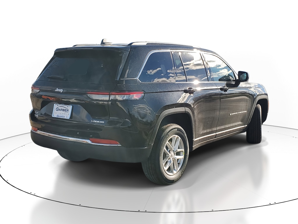 New 2025 Jeep Grand Cherokee LAREDO X 4X4 Sport Utility