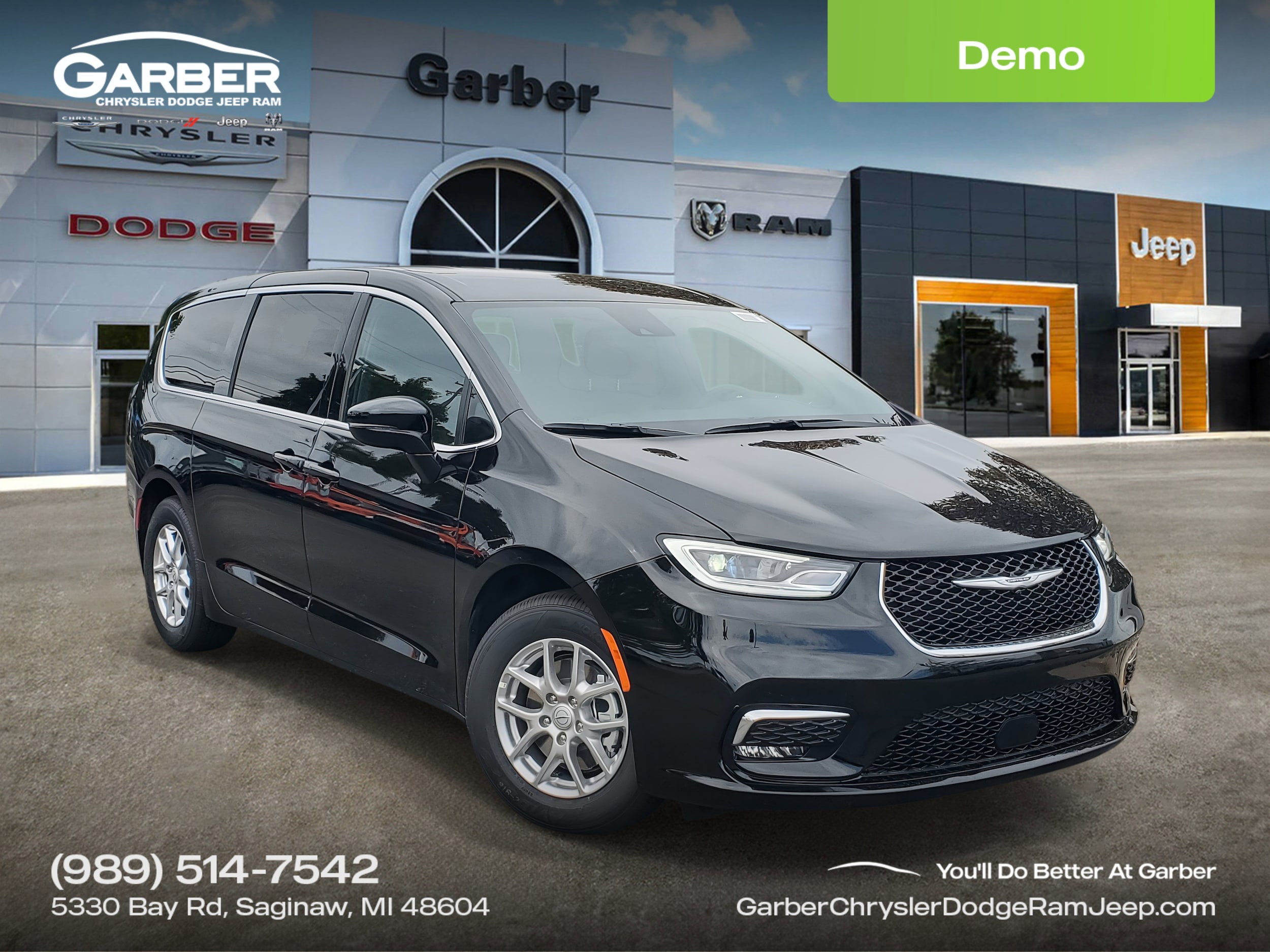 2026 Chrysler Pacifica Select's photo
