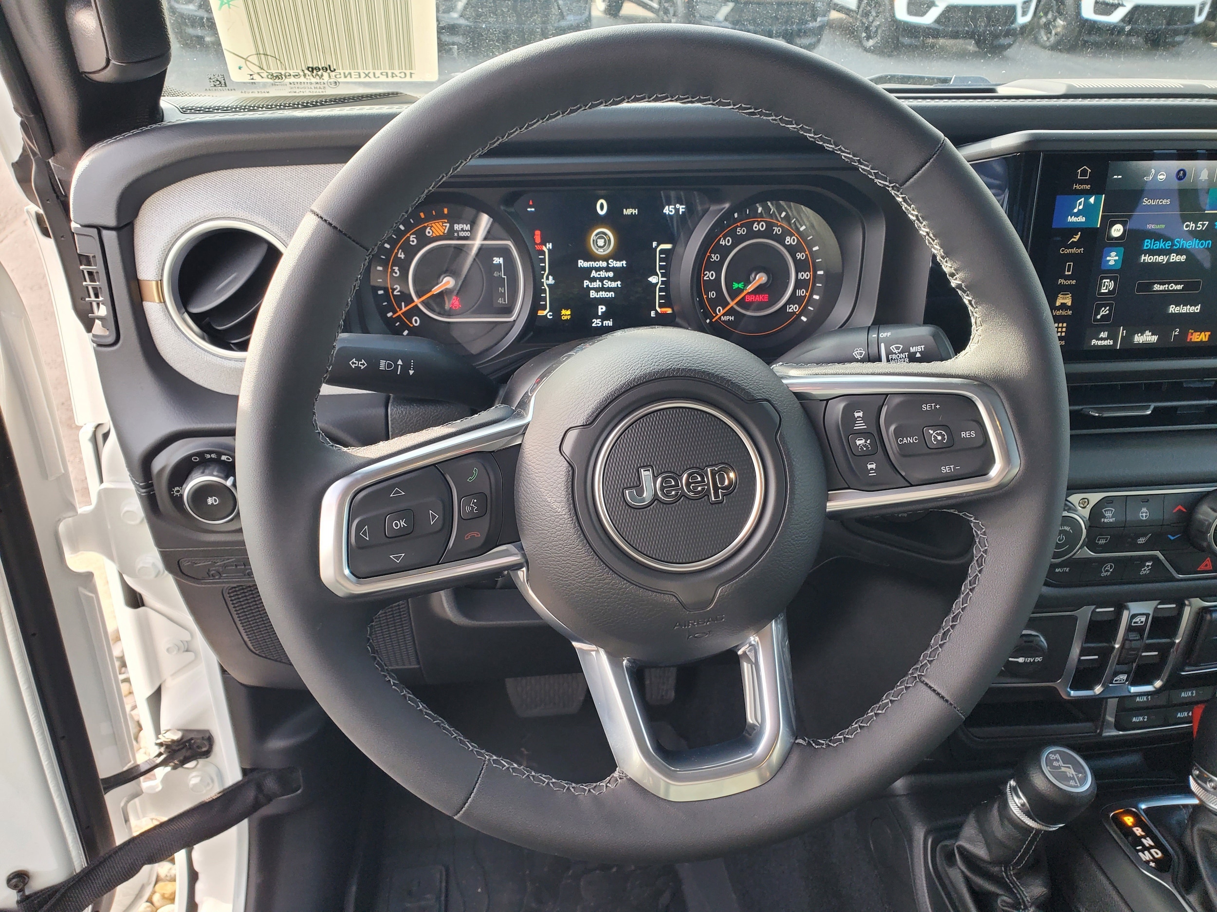 2026 Jeep Wrangler 4-Door Sahara - Photo 9