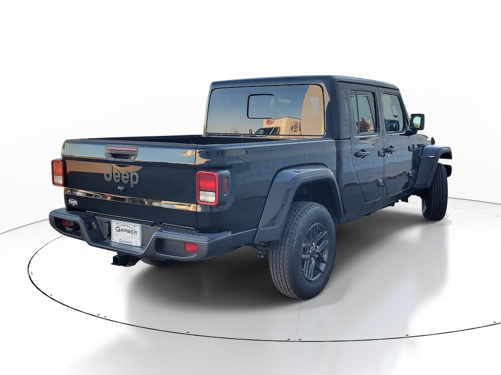 New 2026 Jeep Gladiator SPORT S 4X4 Pickup