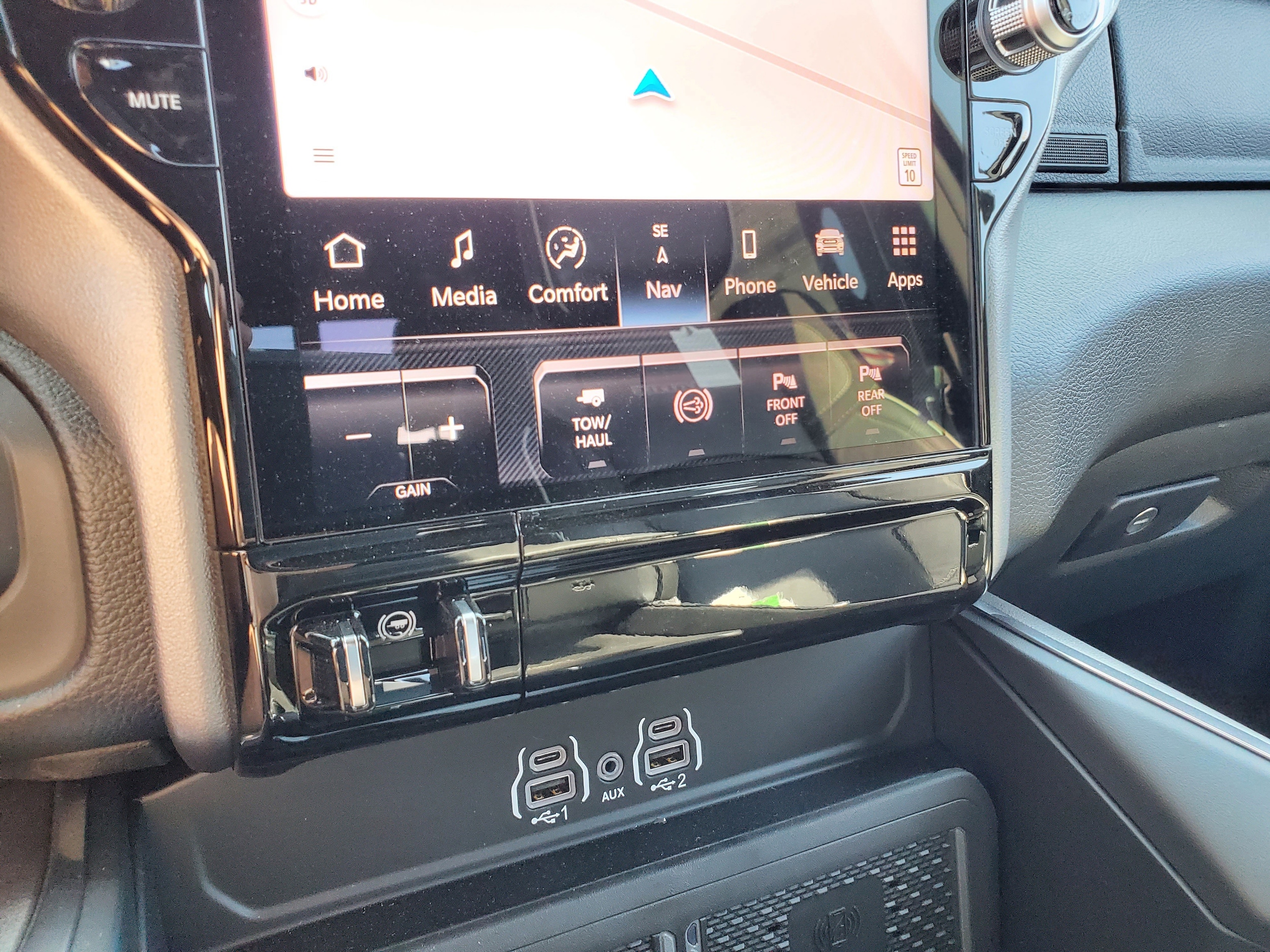 2026 RAM 2500 Laramie - Photo 24