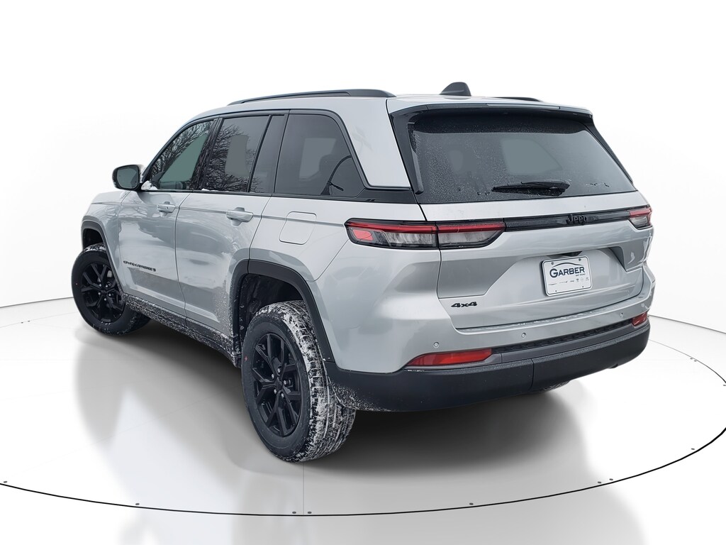 New 2026 Jeep Grand Cherokee LAREDO ALTITUDE 4X4 Sport Utility