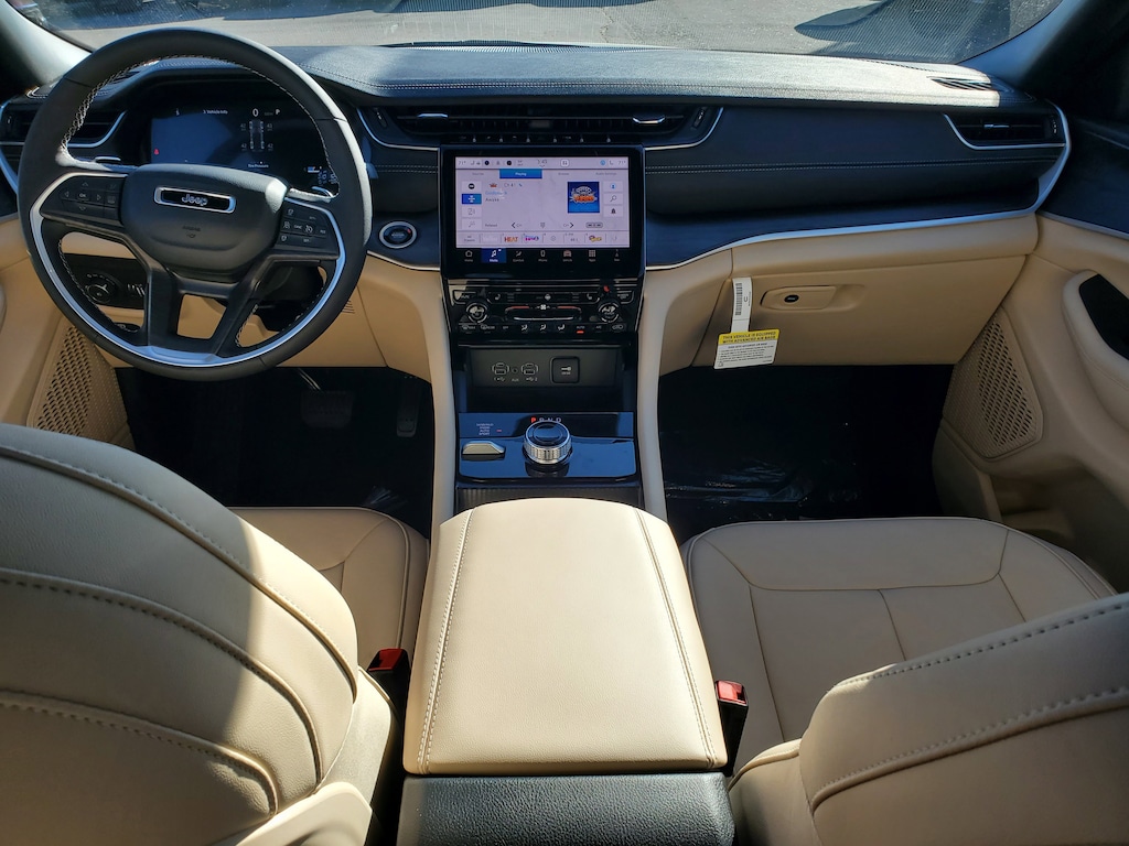 New 2025 Jeep Grand Cherokee LIMITED 4X4 Sport Utility