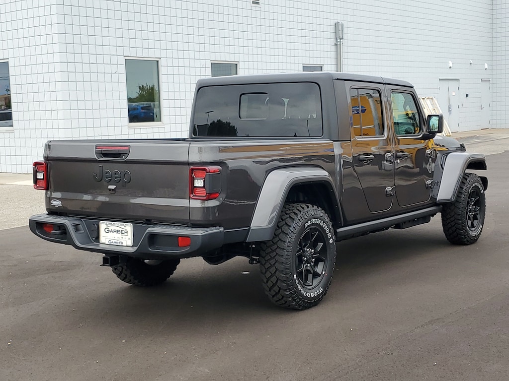 New 2026 Jeep Gladiator SPORT 4X4 Pickup