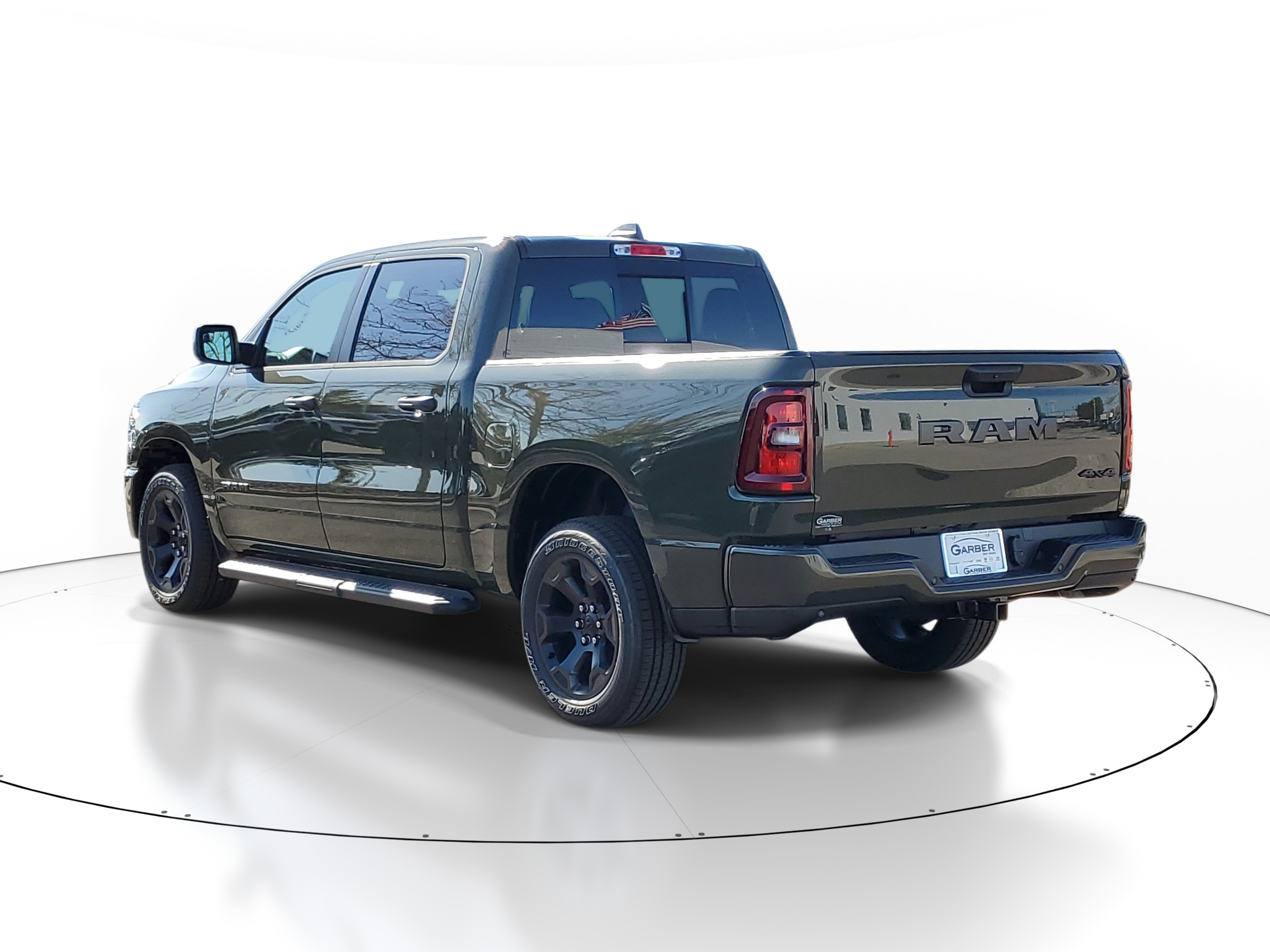 New 2027 Ram 1500 EXPRESS CREW CAB 4X4 5'7 BOX Pickup