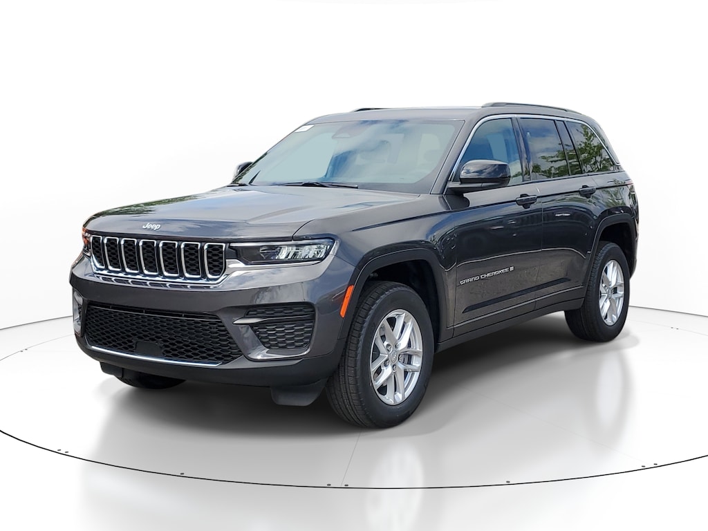 New 2026 Jeep Grand Cherokee LAREDO X 4X4 Sport Utility