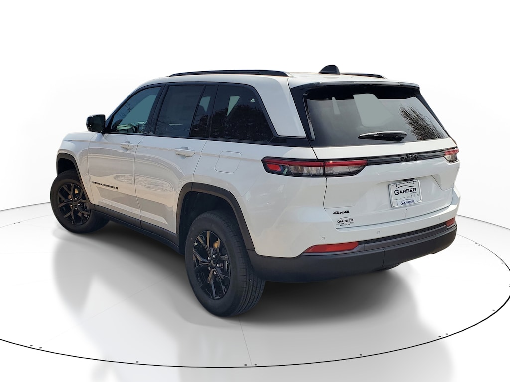 New 2026 Jeep Grand Cherokee LAREDO ALTITUDE 4X4 Sport Utility