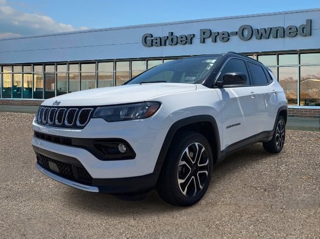 2023 Jeep Compass Limited 4X4's photo