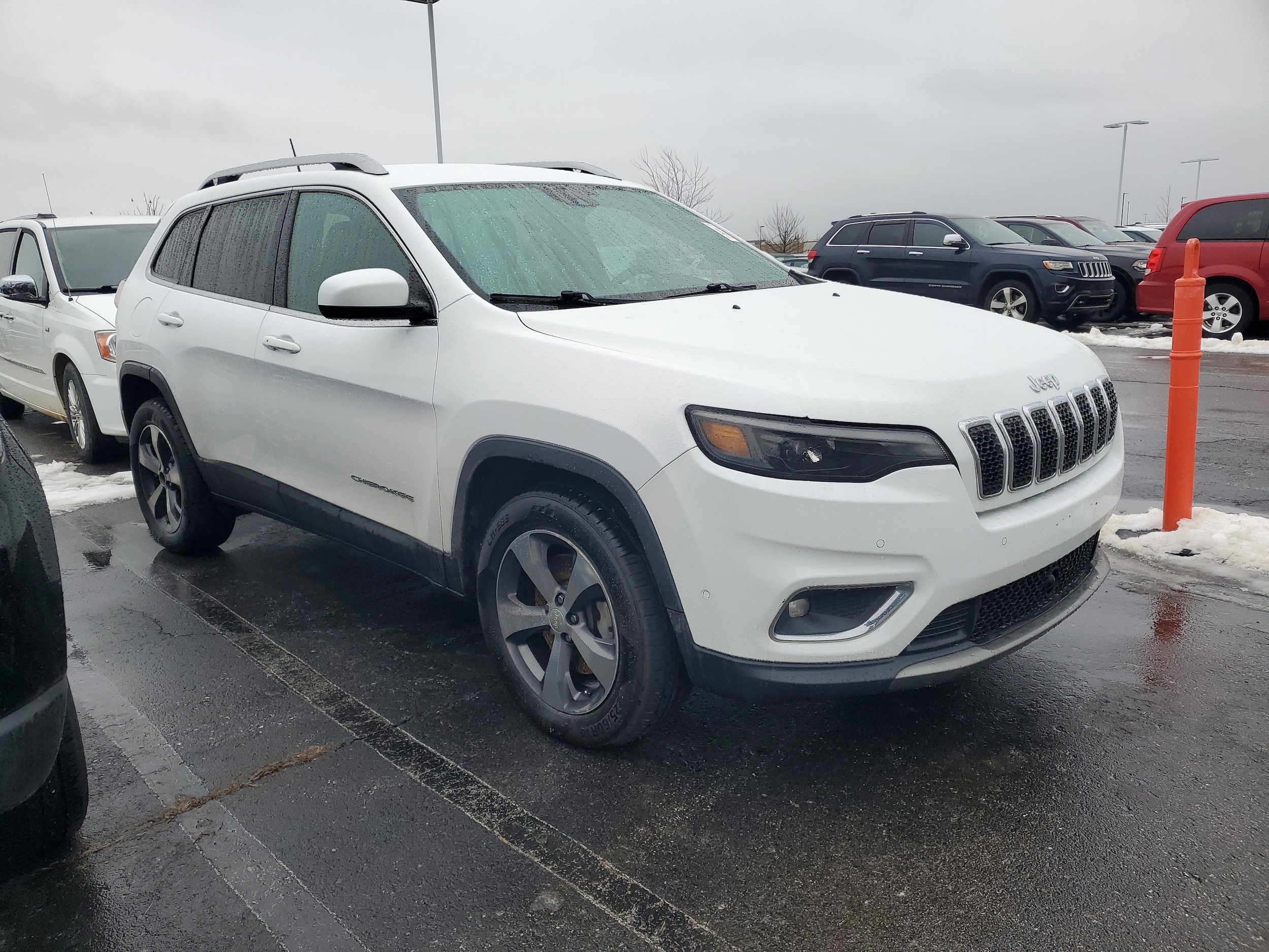 2019 Jeep Cherokee Limited's photo