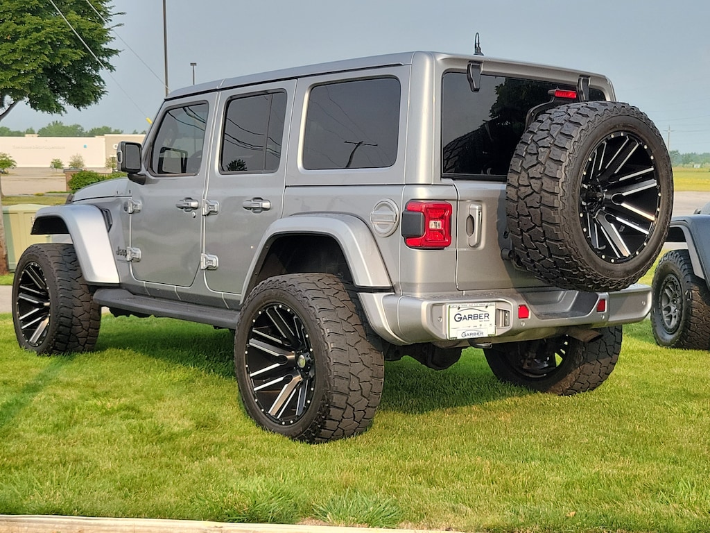 Used 2021 Jeep Wrangler Unlimited Sahara High Altitude SUV
