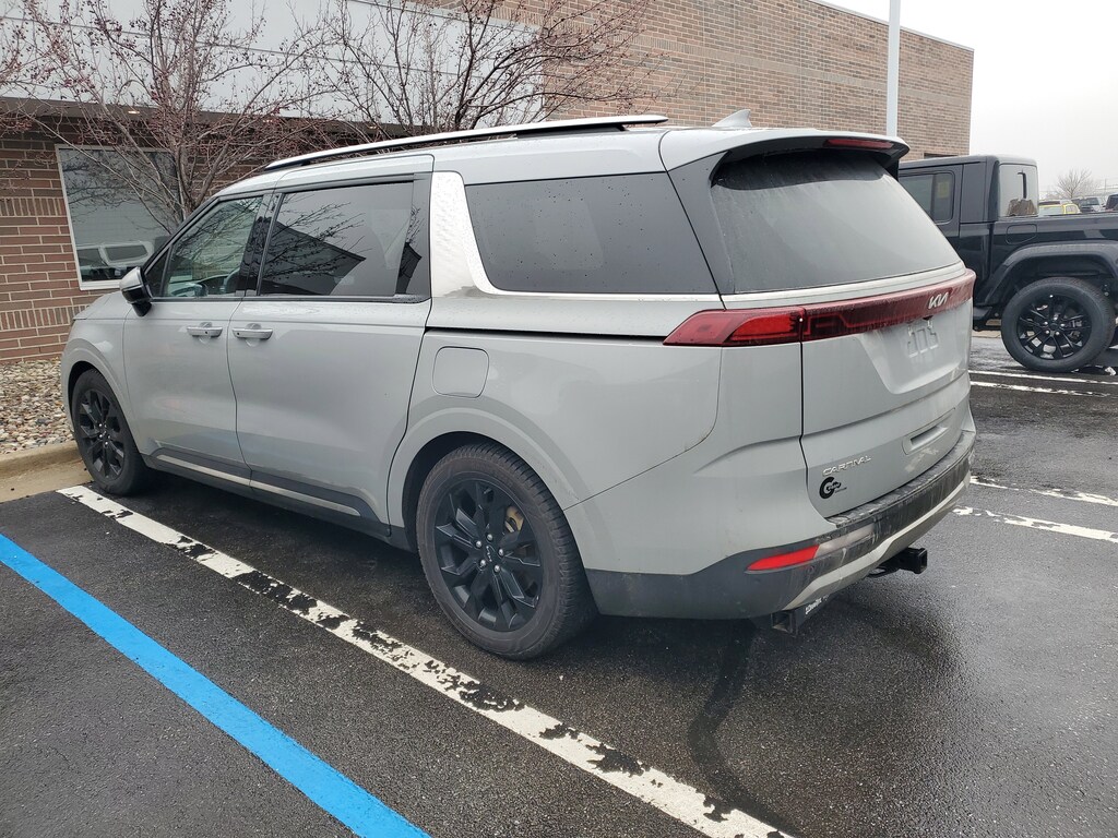 Used 2024 Kia Carnival SX Prestige MPV