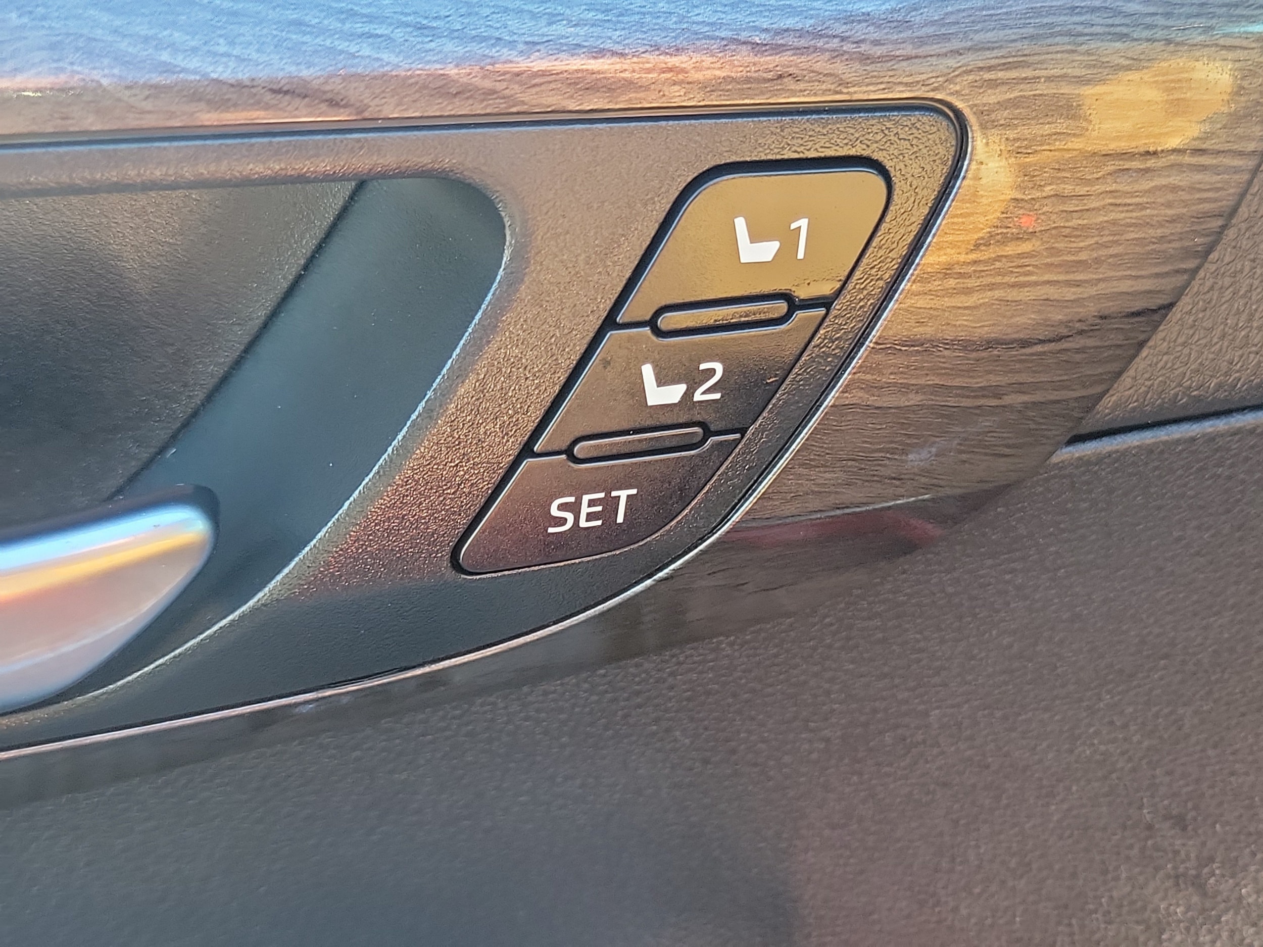 2023 Toyota Highlander Platinum - Photo 23
