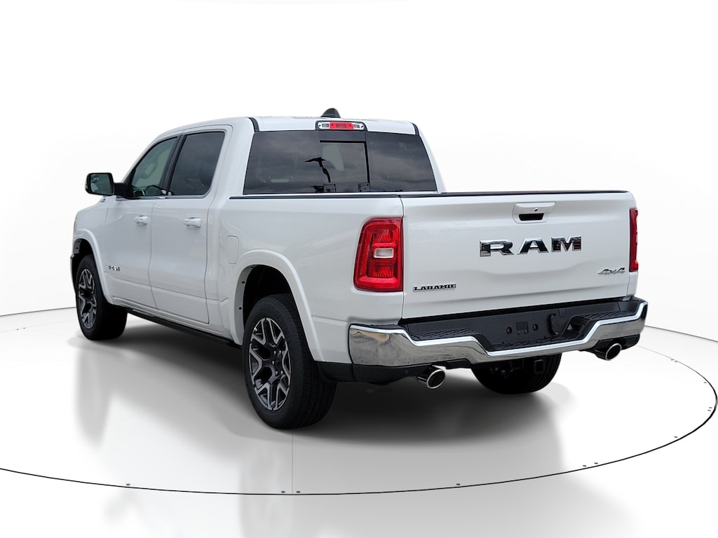 New 2026 Ram 1500 LARAMIE CREW CAB 4X4 5'7 BOX Pickup